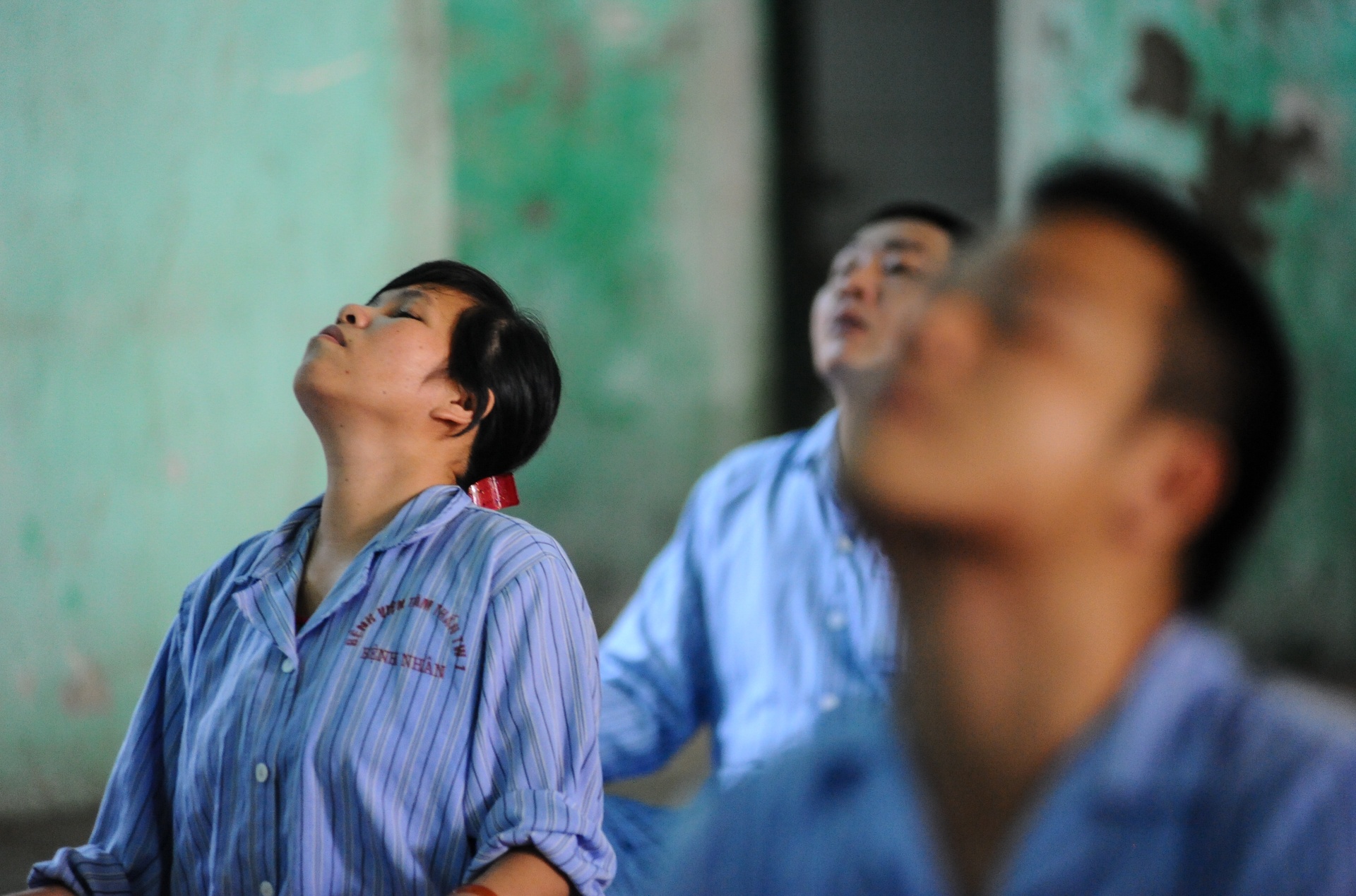 Chua benh tam than bang cach tap gym, yoga hinh anh