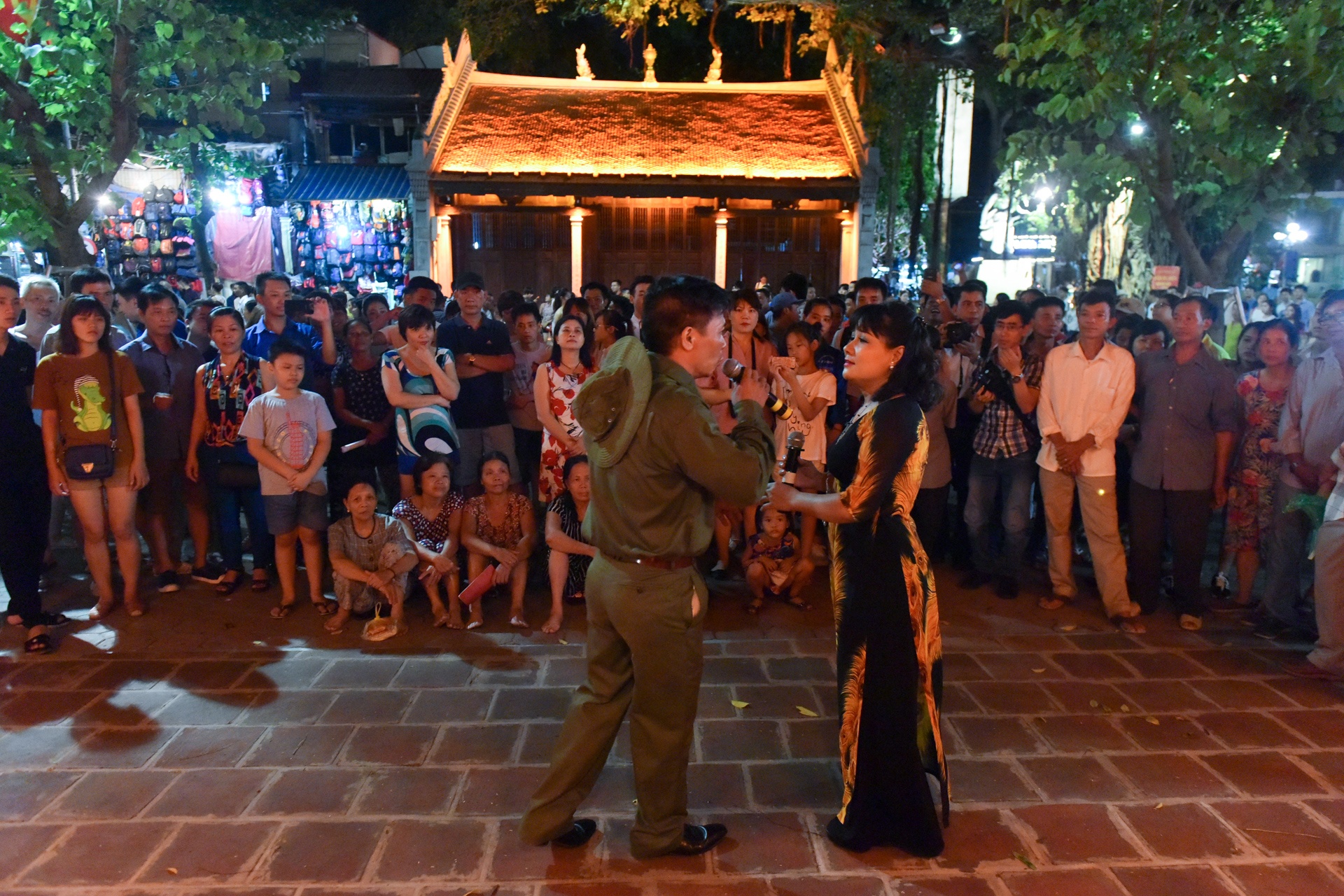 phố đi bộ bên hồ gươm ảnh 9 pho di bo ben ho guom anh 9