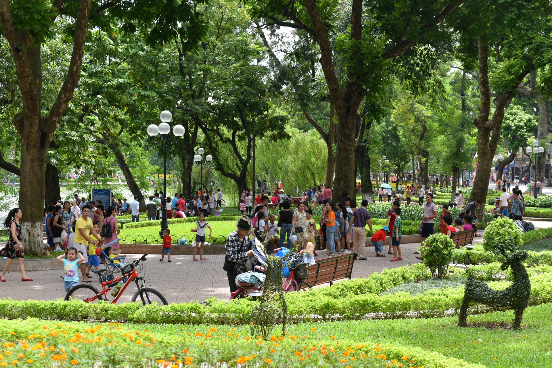 Ha Noi binh yen anh 9