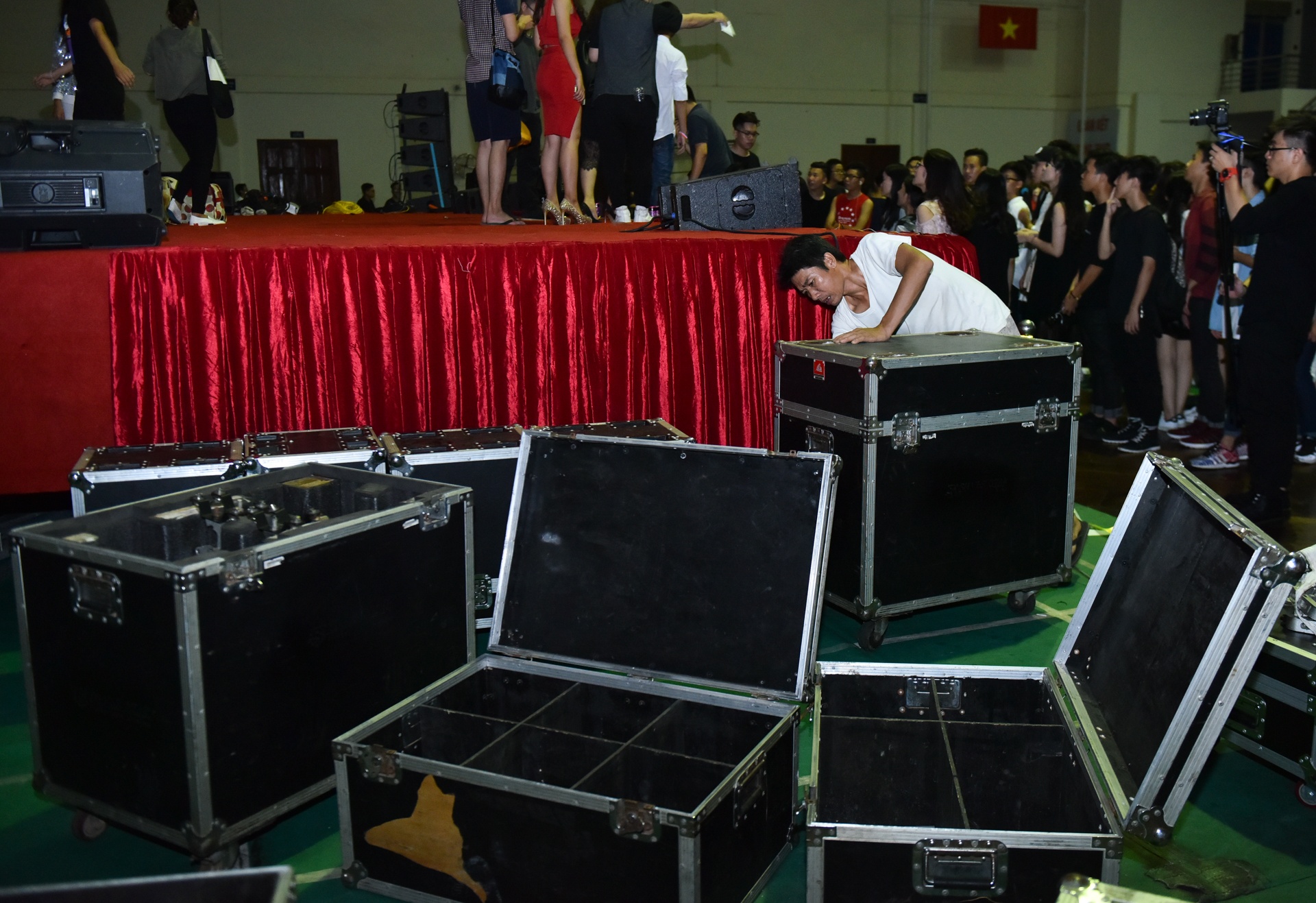 dem nhac cua hoc sinh yen hoa bi huy anh 5