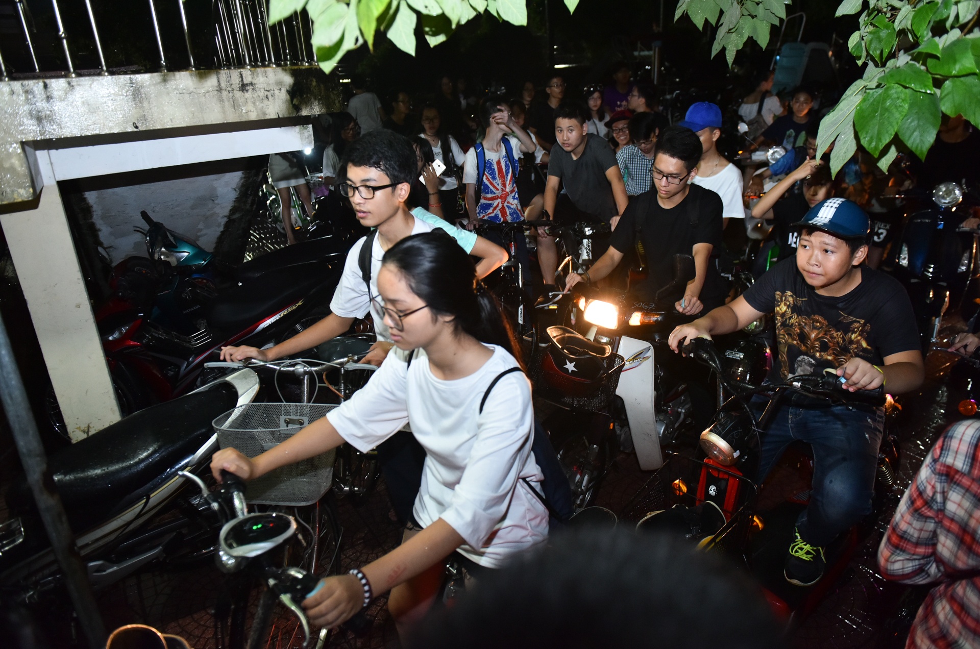 dem nhac cua hoc sinh yen hoa bi huy anh 8