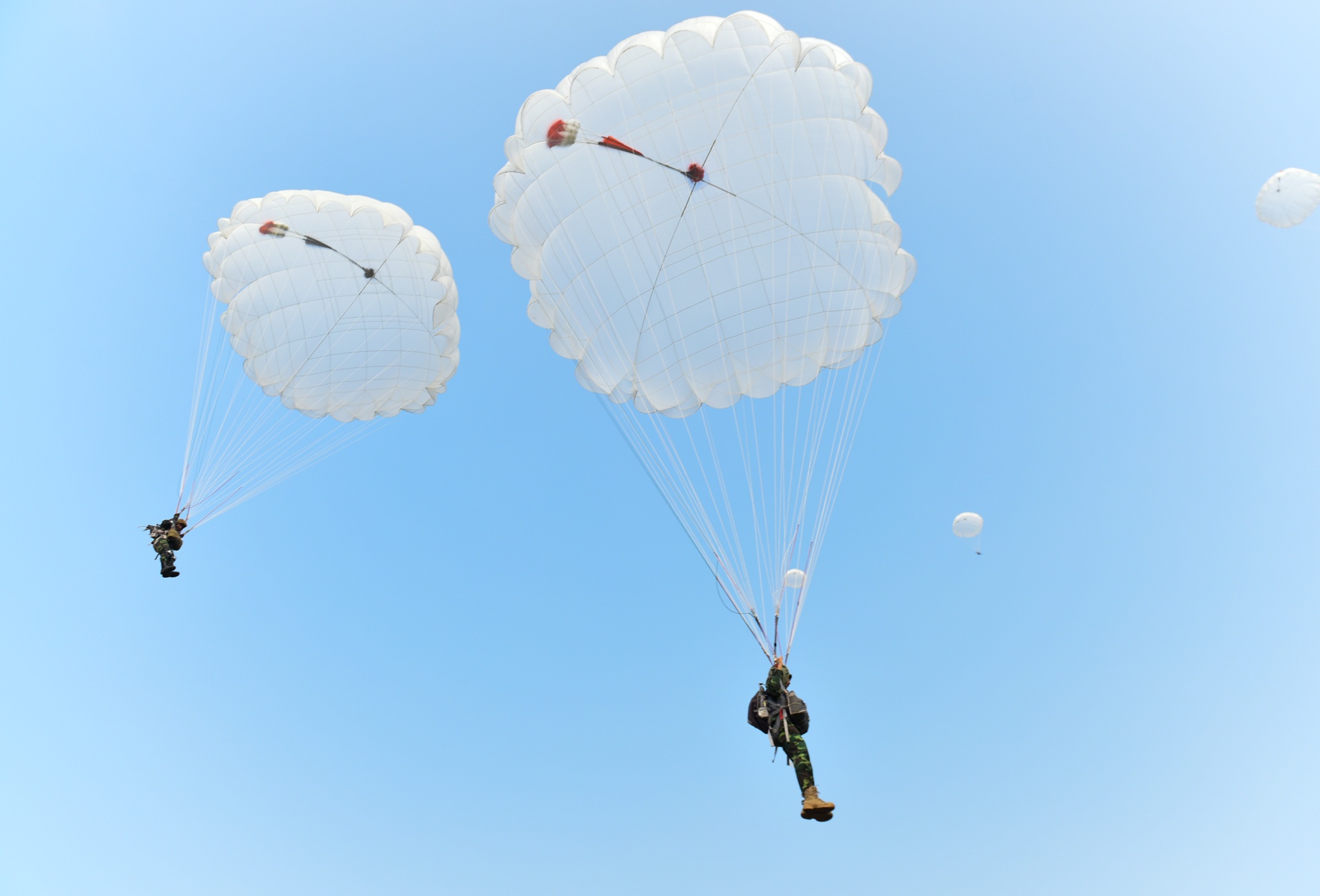 cau hon lang man truoc khi nhay du anh 14