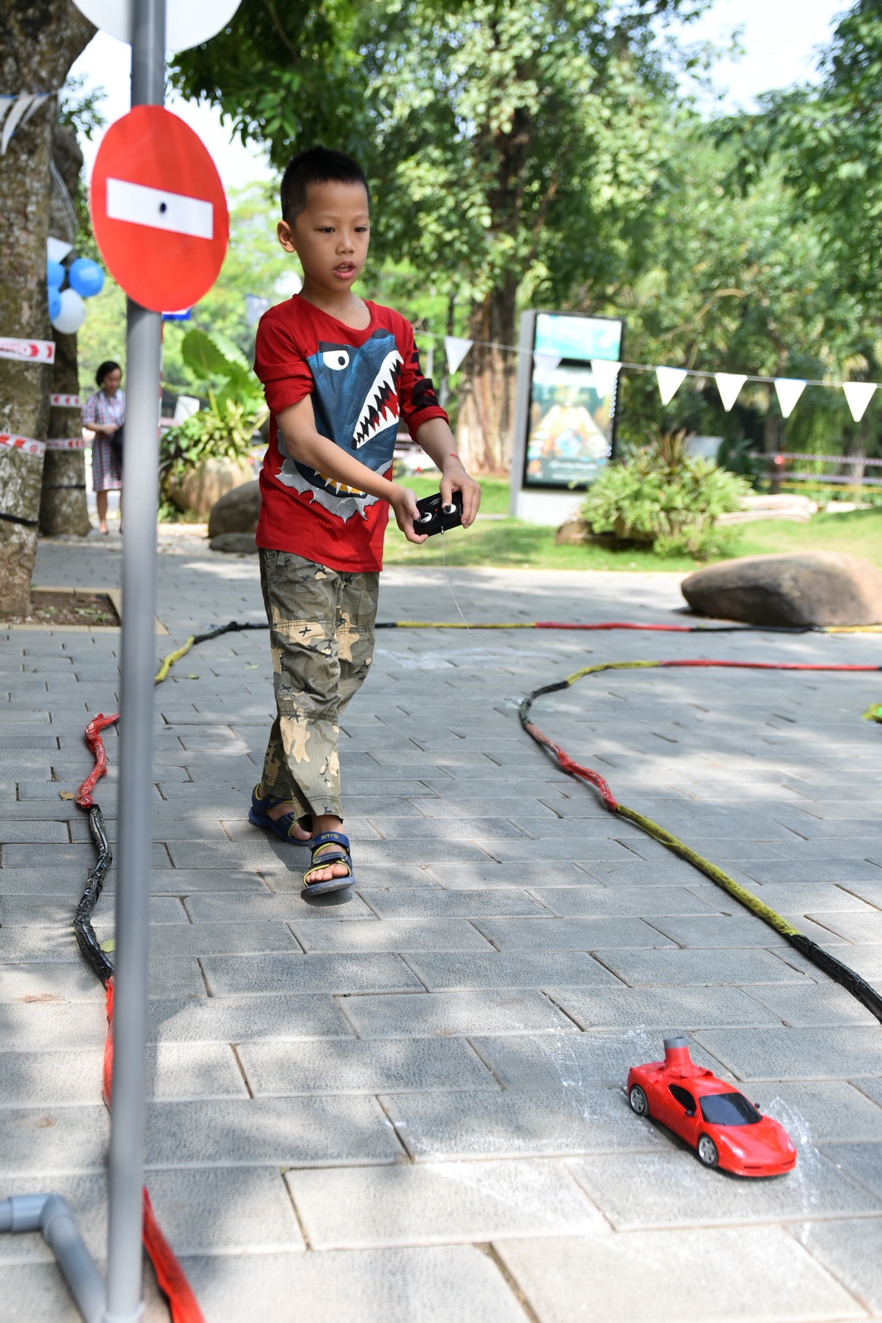 thi bang lai xe oto do choi anh 3