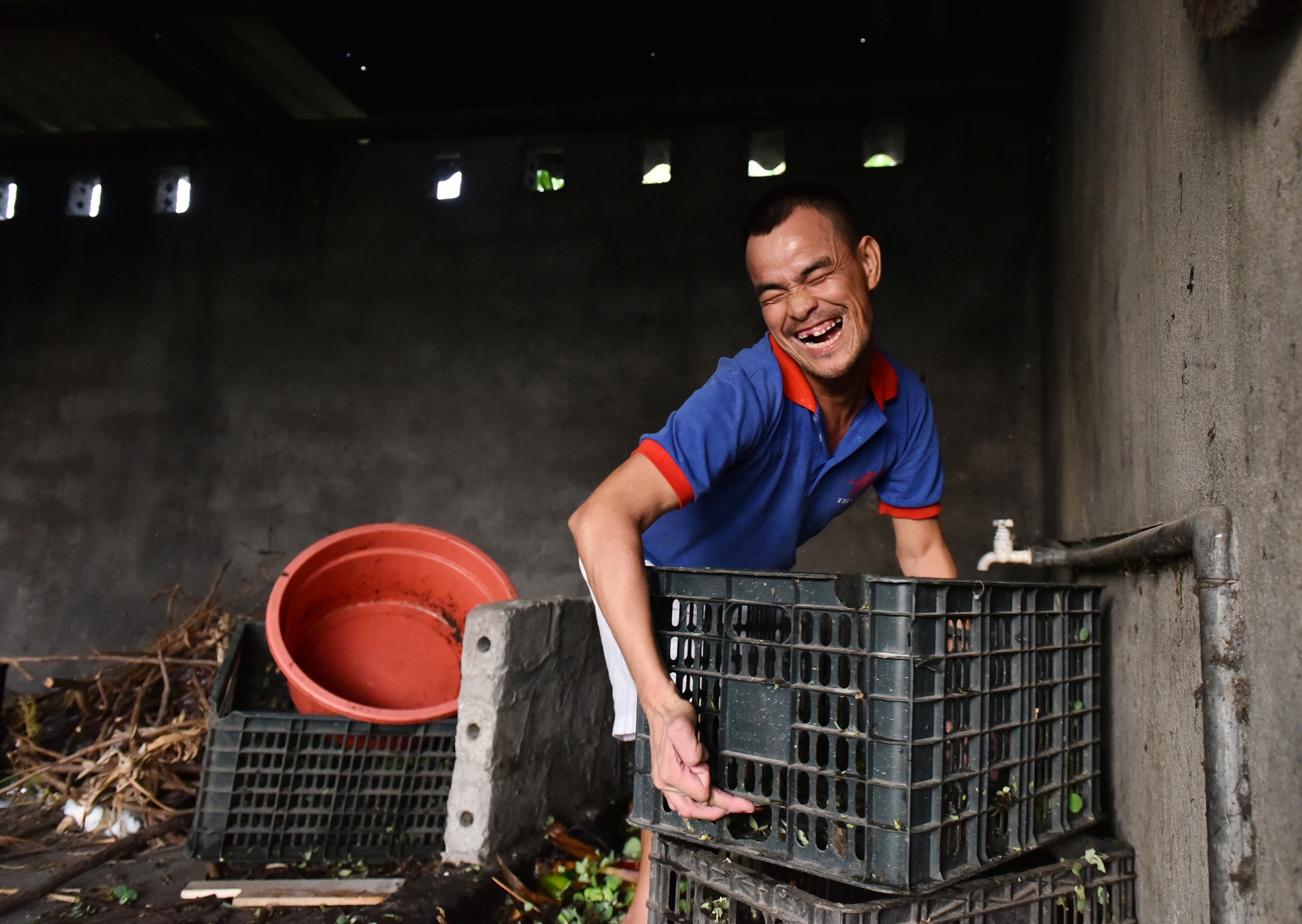 anh chong khoeo va co vo cam diec anh 10