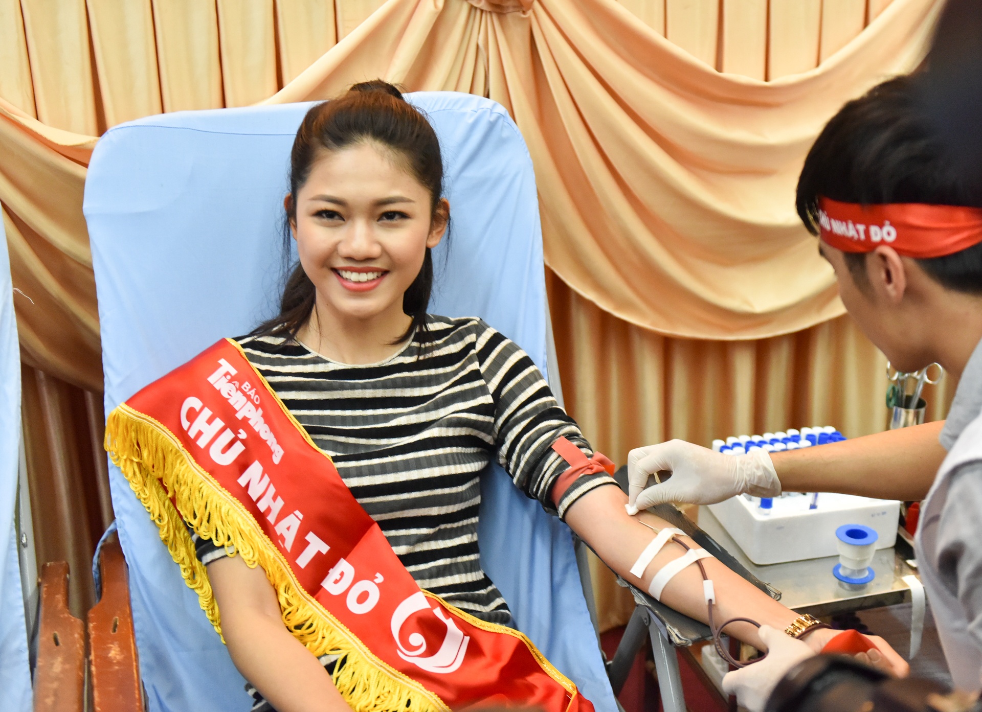 Ngoc Han Thanh Tu cung hien mau cuu nguoi hinh anh