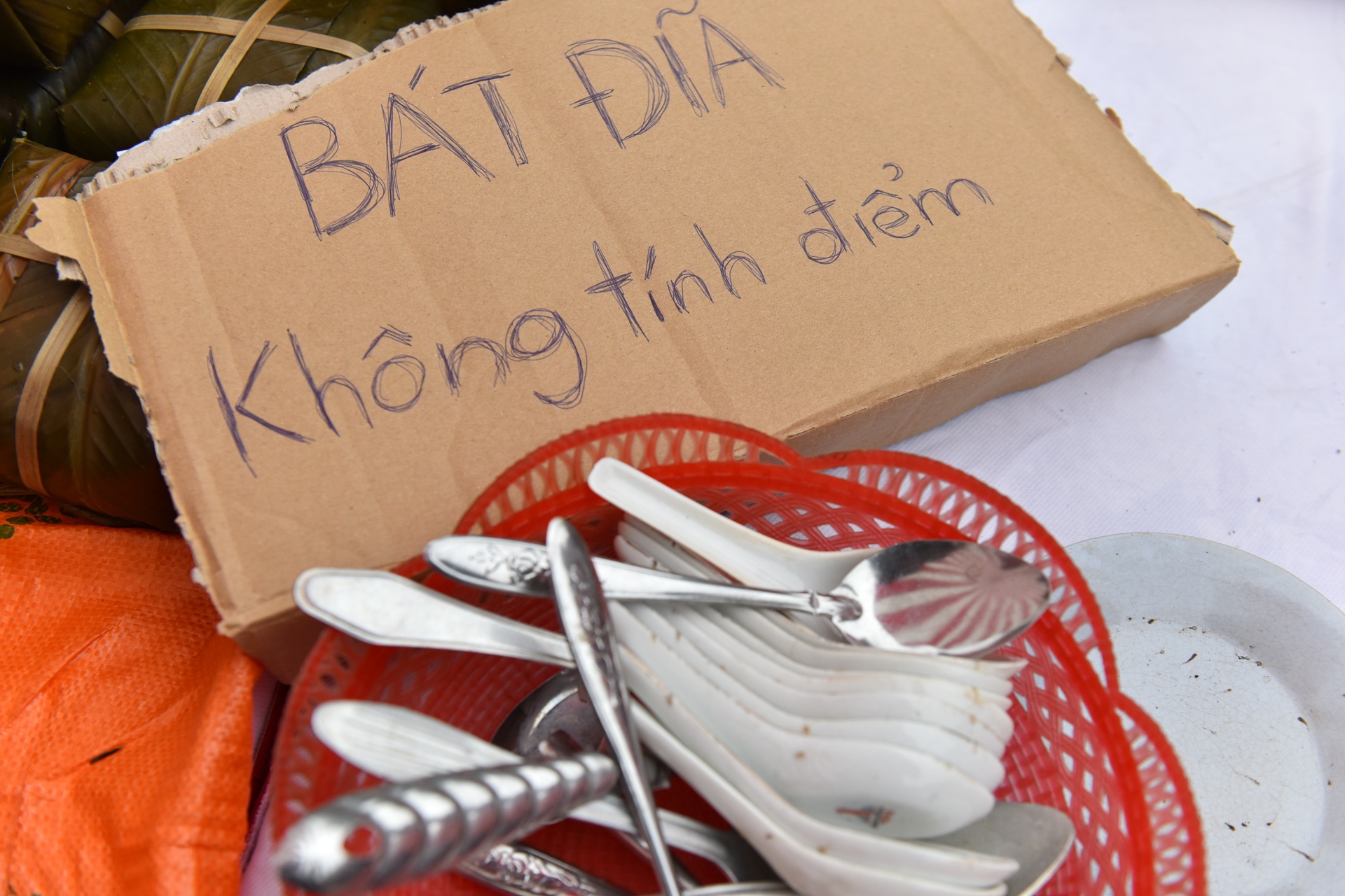 Phien cho 0 dong anh 11