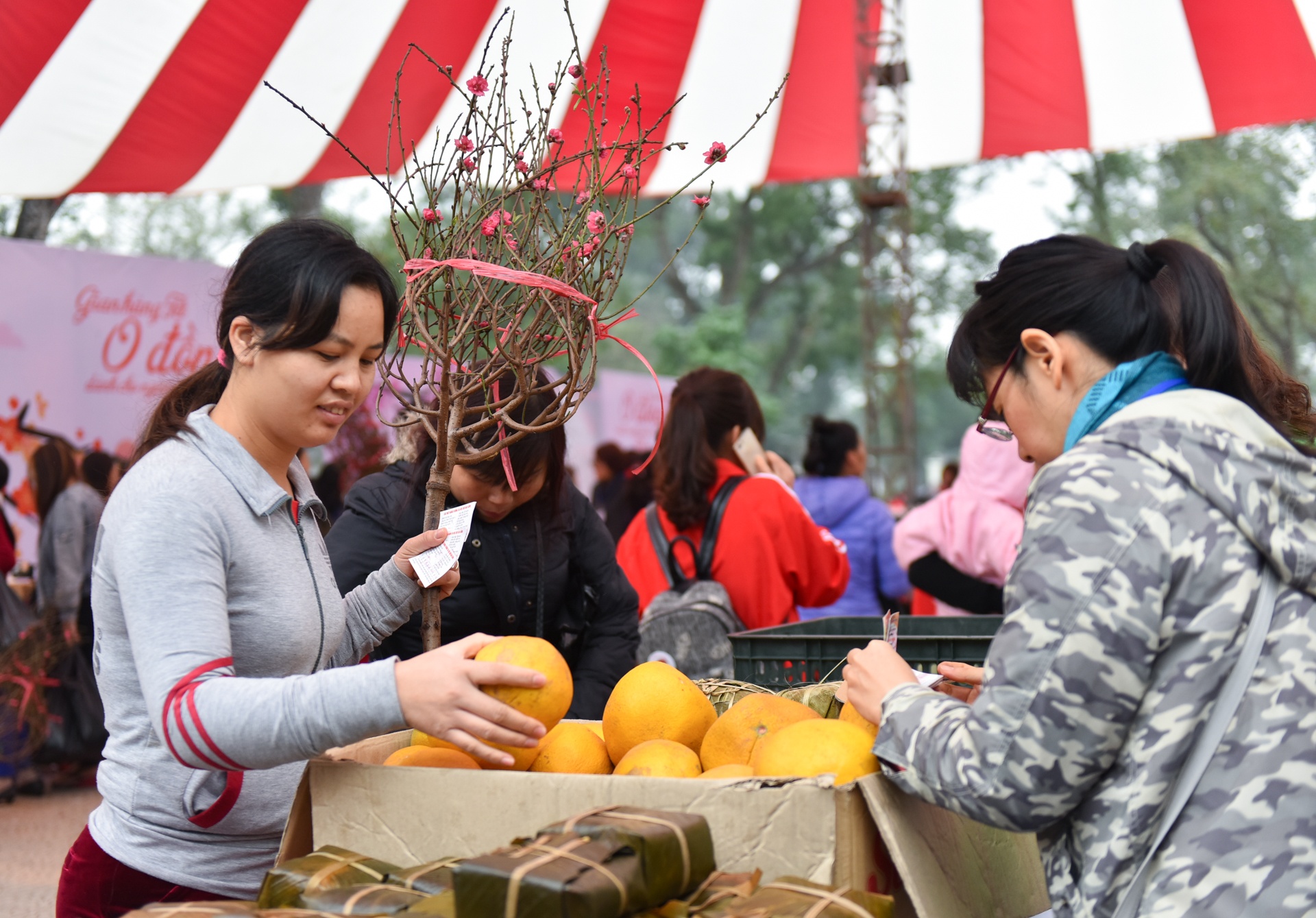 Phien cho 0 dong anh 5