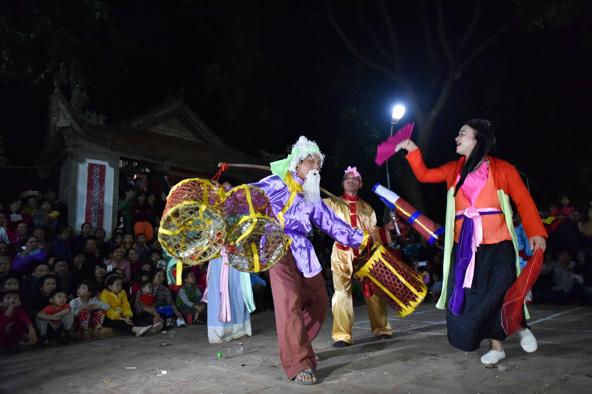 Le hoi linh tinh tinh phoc anh 3