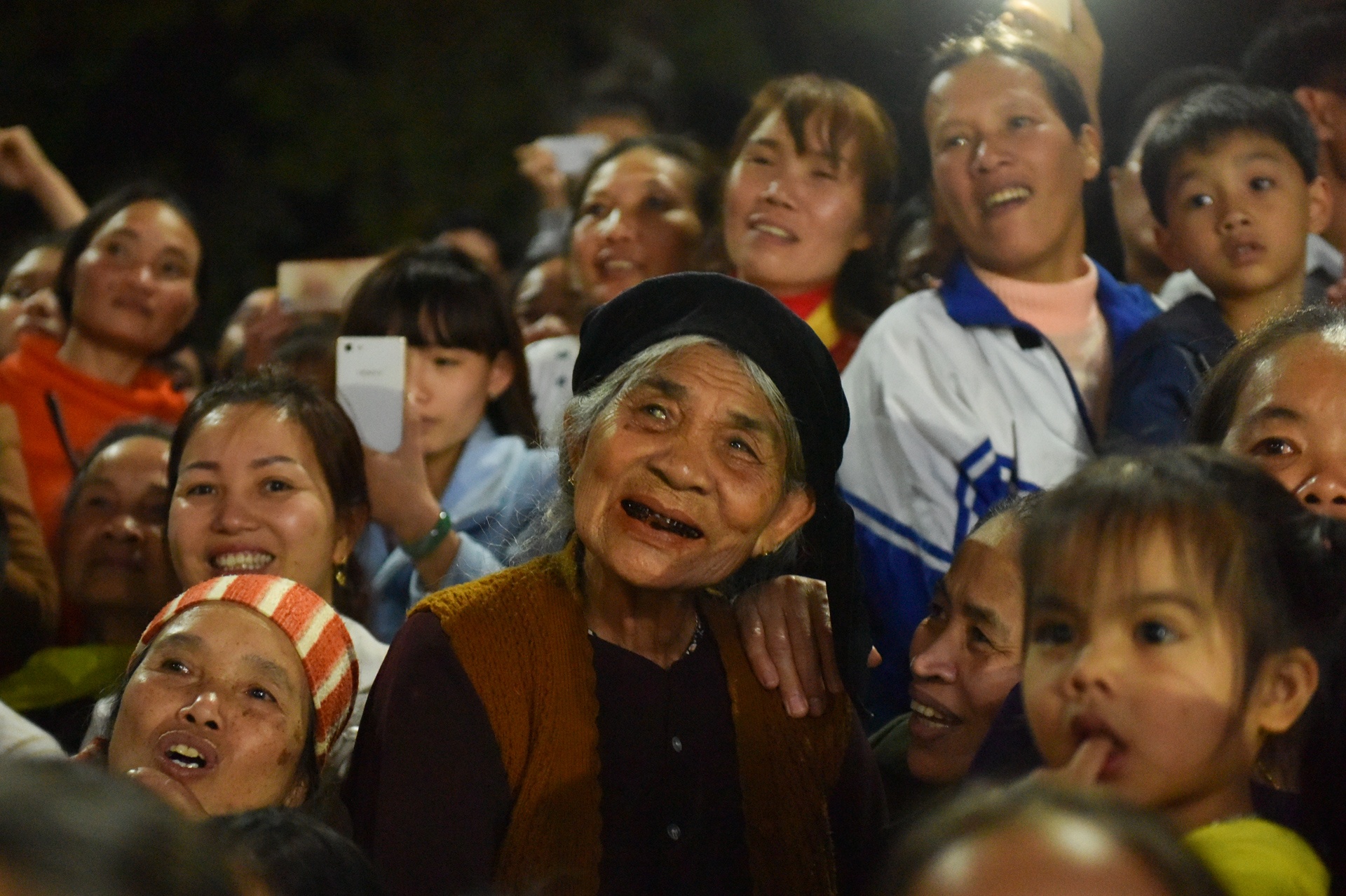 Le hoi linh tinh tinh phoc anh 5