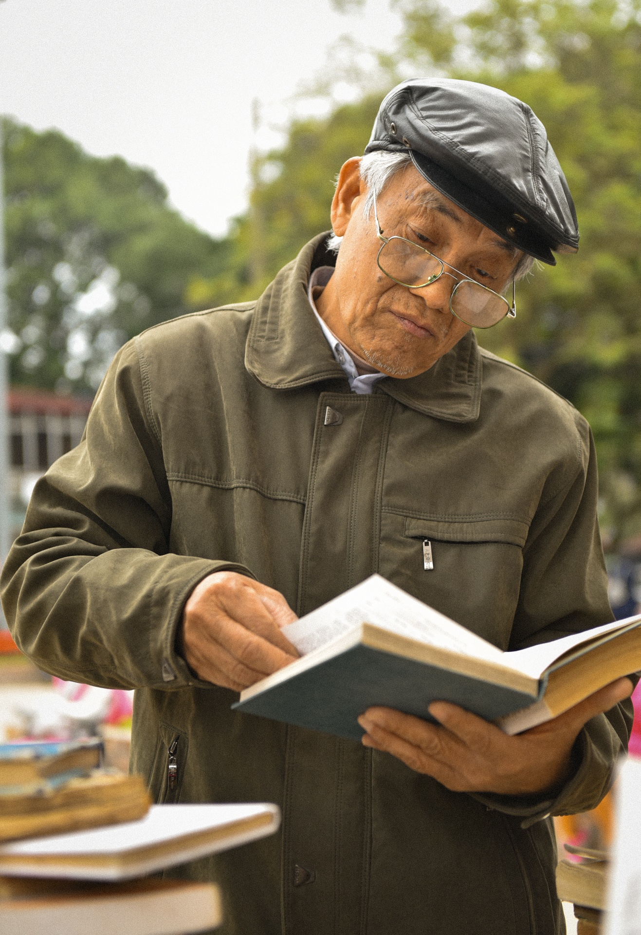 Hoi cho sach cu Ha Noi anh 5
