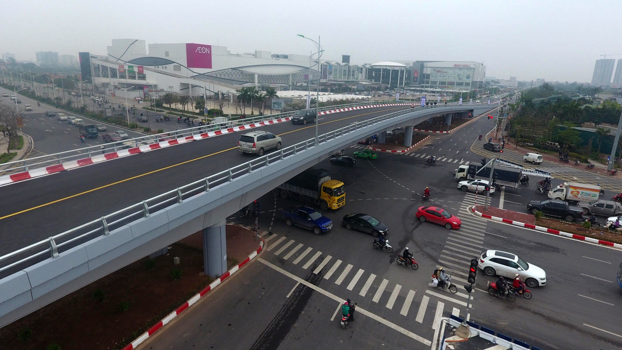 cau vuot tram ty o nut giao Co Linh anh 3