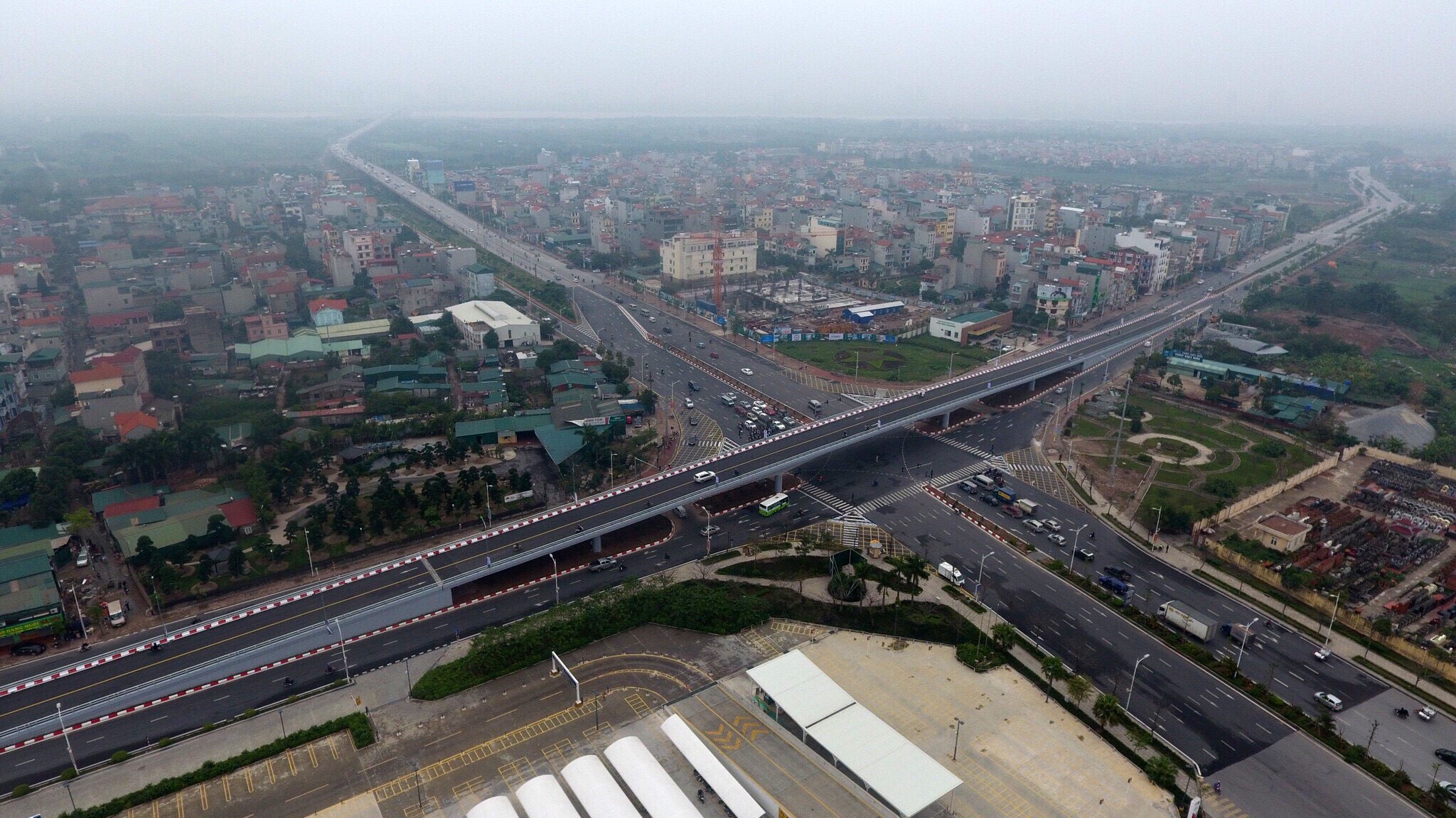 cau vuot tram ty o nut giao Co Linh anh 2