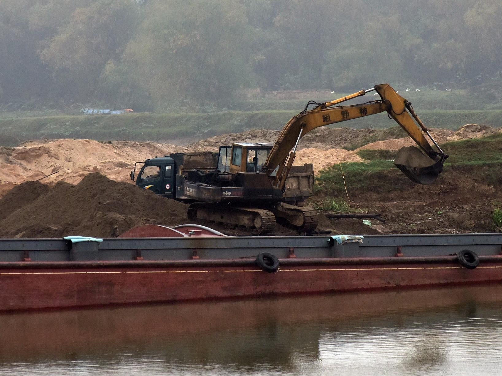 Song Cau im ang sau khi UBND tinh Bac Ninh keu cuu Thu tuong hinh anh