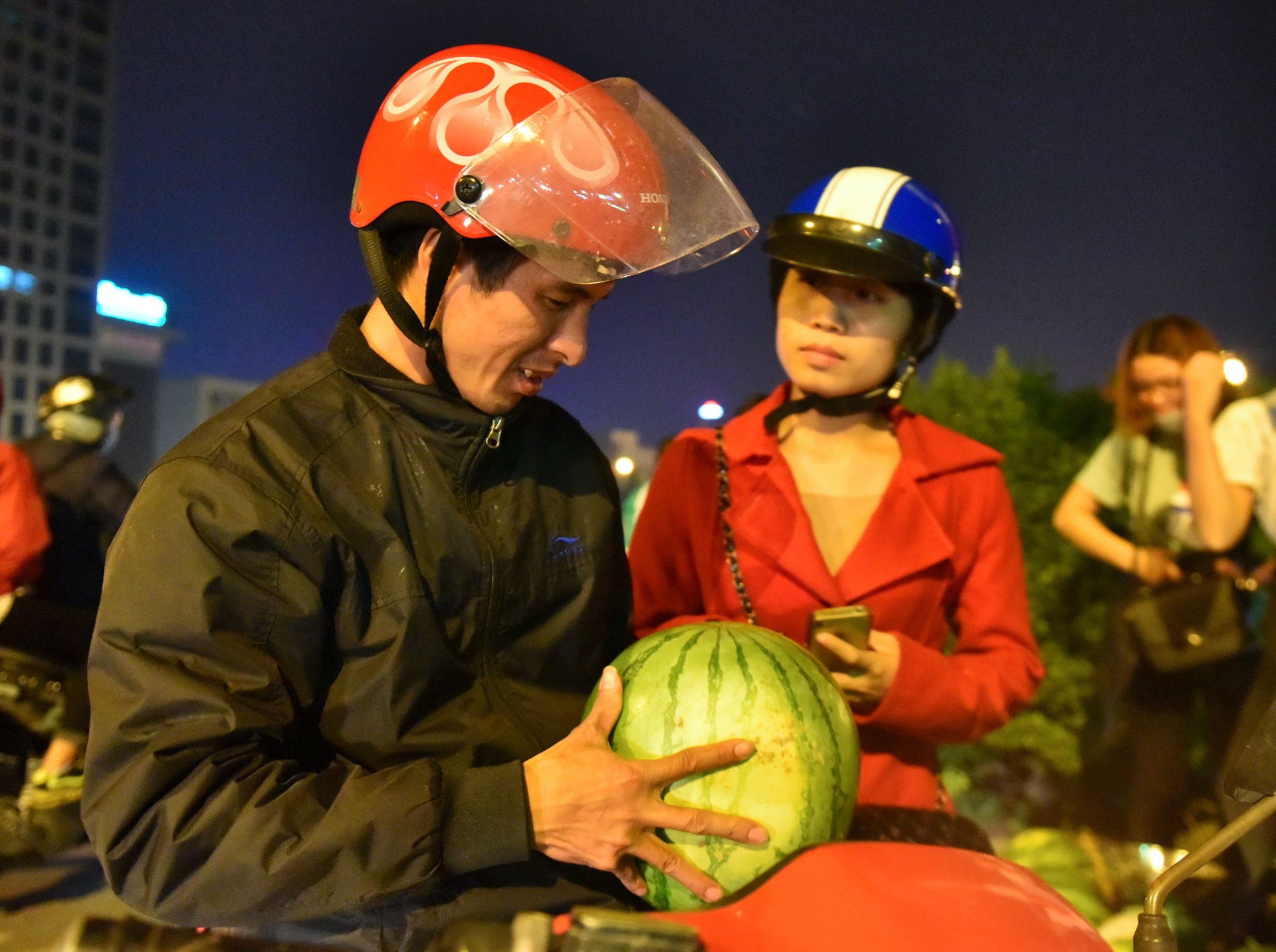 giai cuu dua hau anh 10