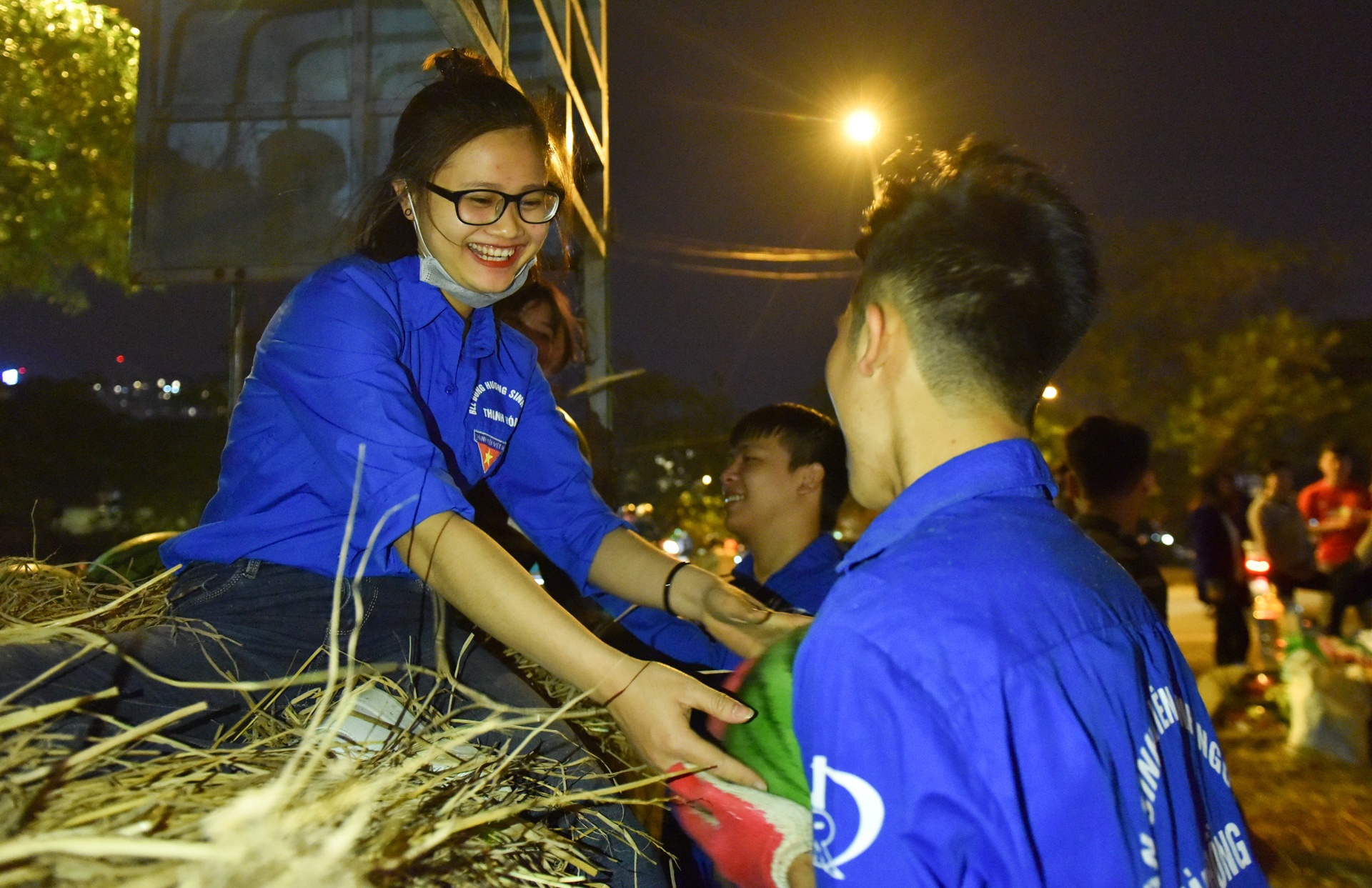 giai cuu dua hau anh 7