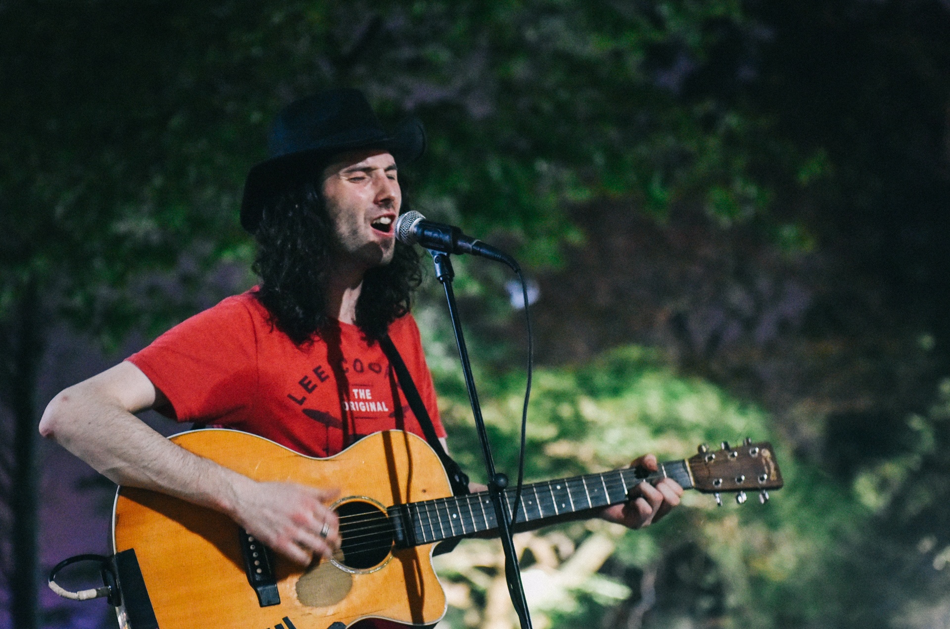 kiem song o pho di bo anh 5