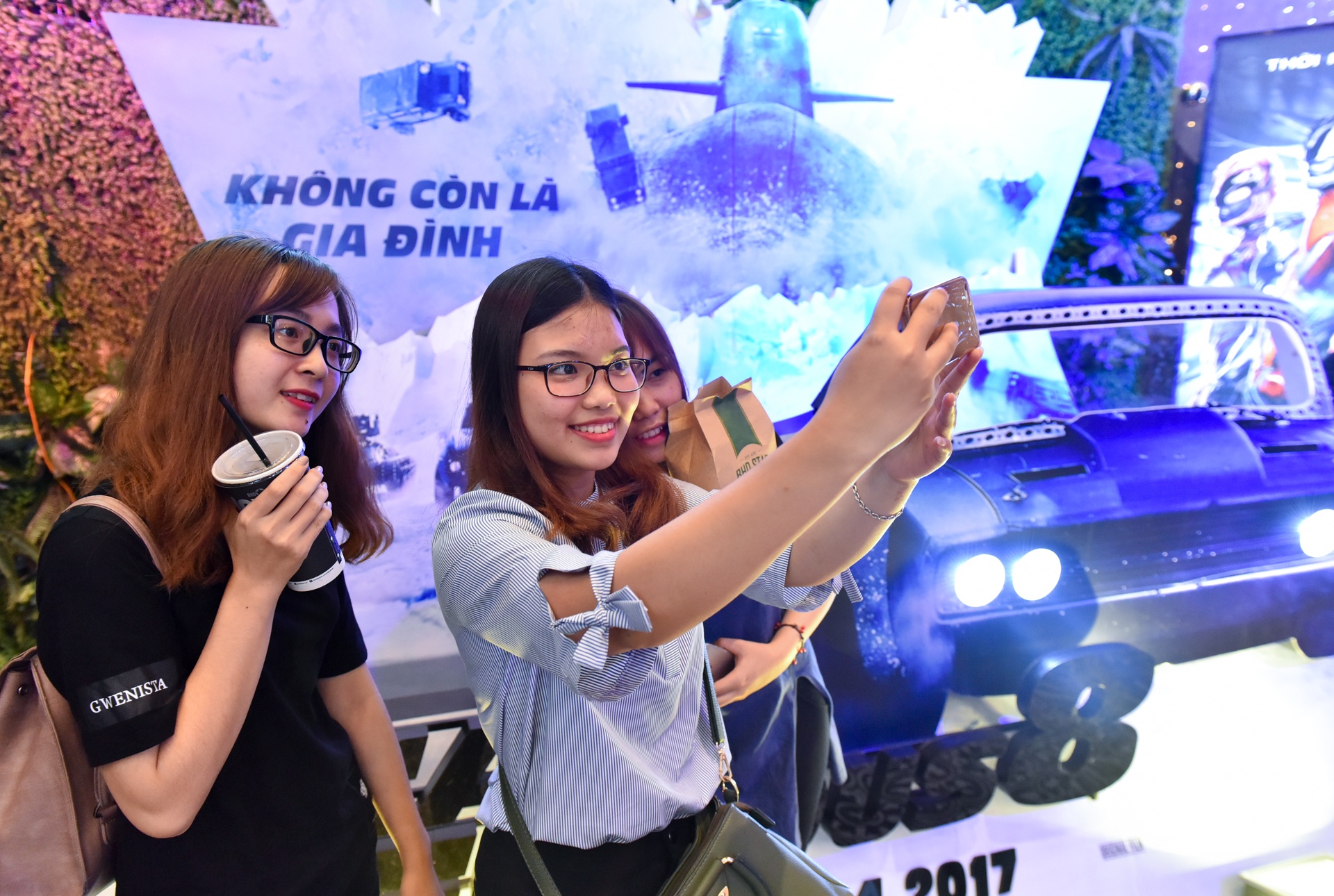 cháy vé vì Fast & Furious 8 ảnh 10 chay ve vi Fast & Furious 8 anh 10