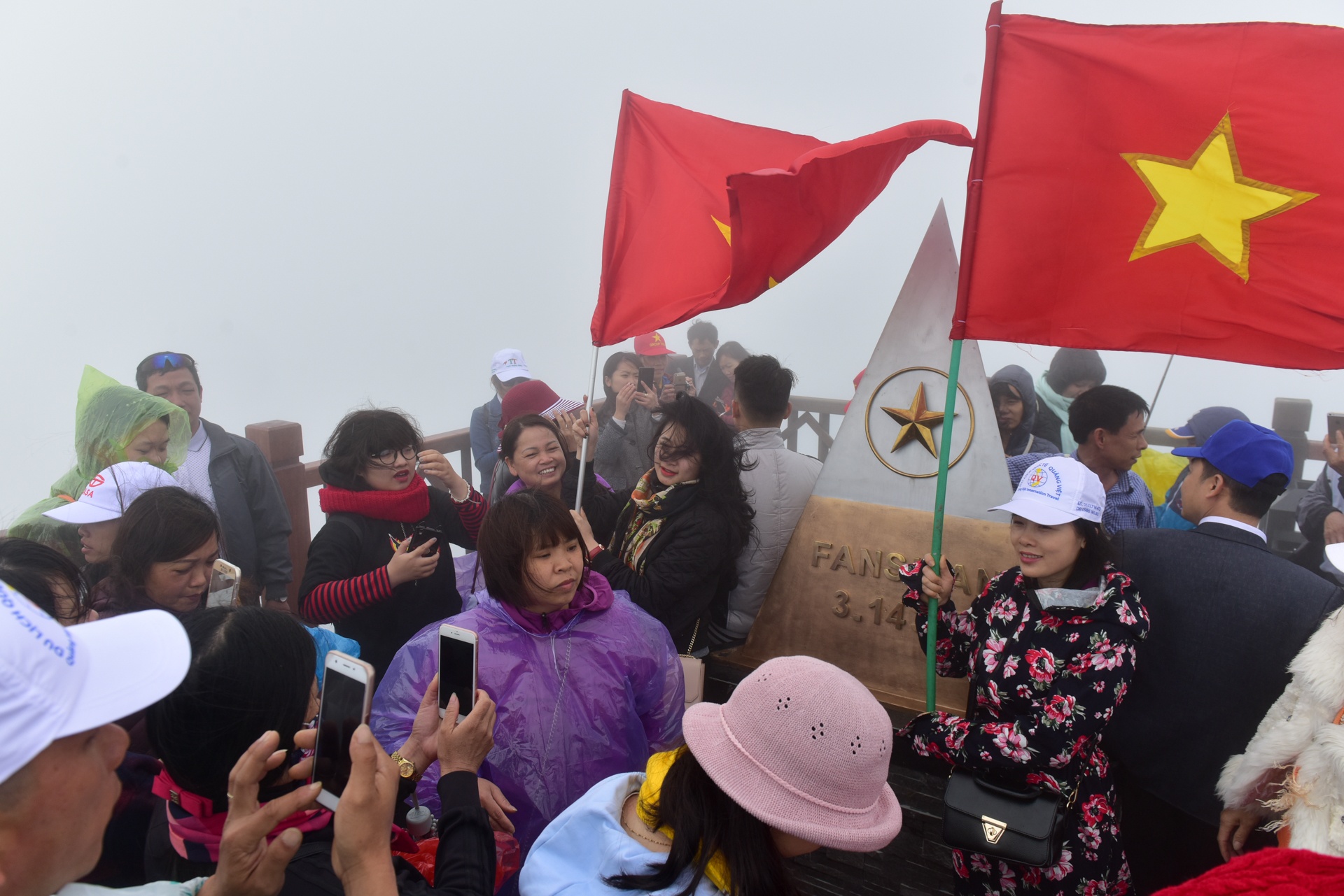 Fansinpan that thu ngay nghi le anh 9