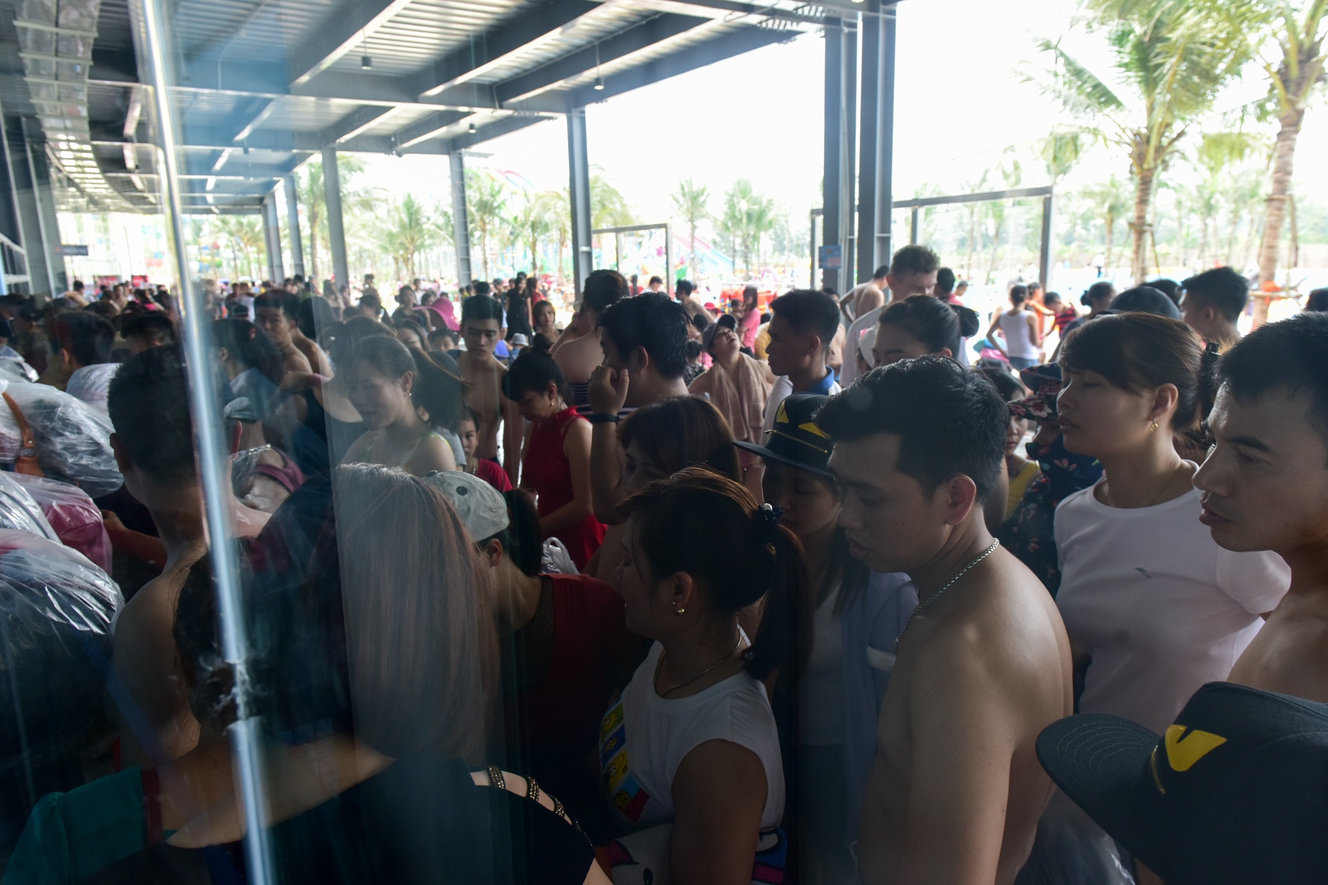 bai bien nhan tao o ha noi anh 13