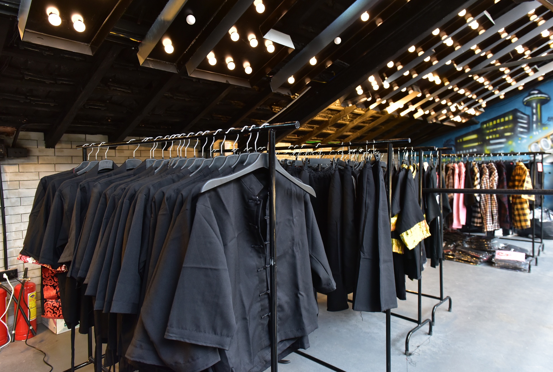 Khu vui choi cho gioi underground o Ha Noi anh 11