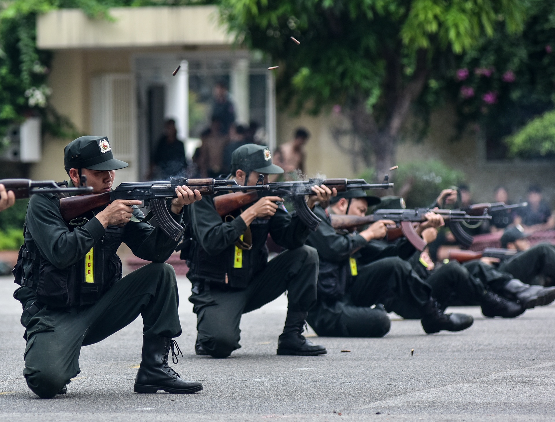 canh sat tuong lai bieu dien vo thuat anh 10