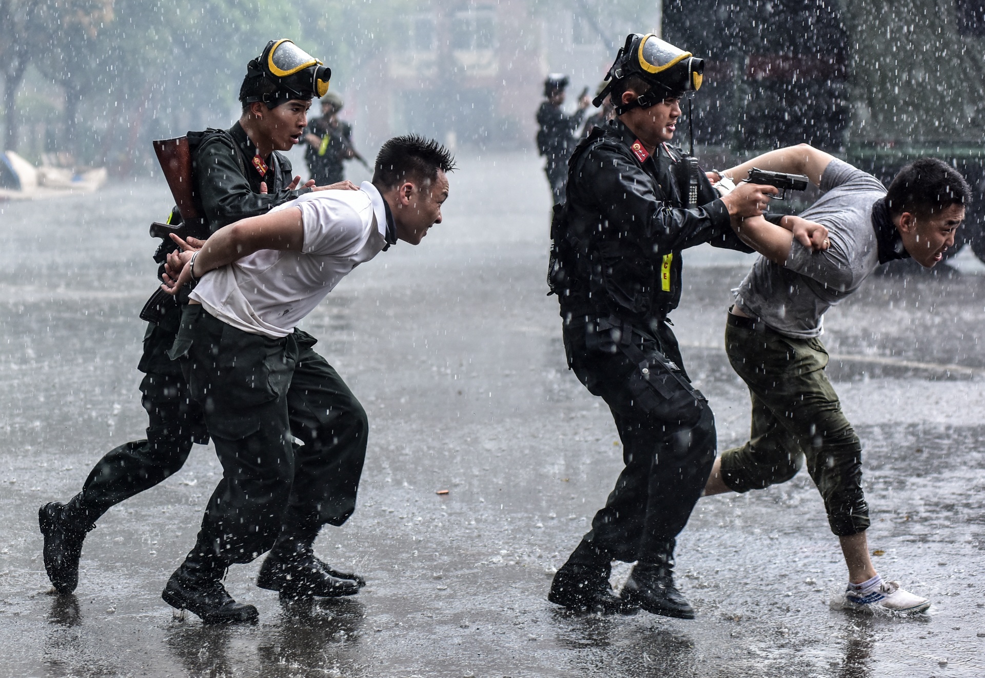 canh sat tuong lai bieu dien vo thuat anh 16