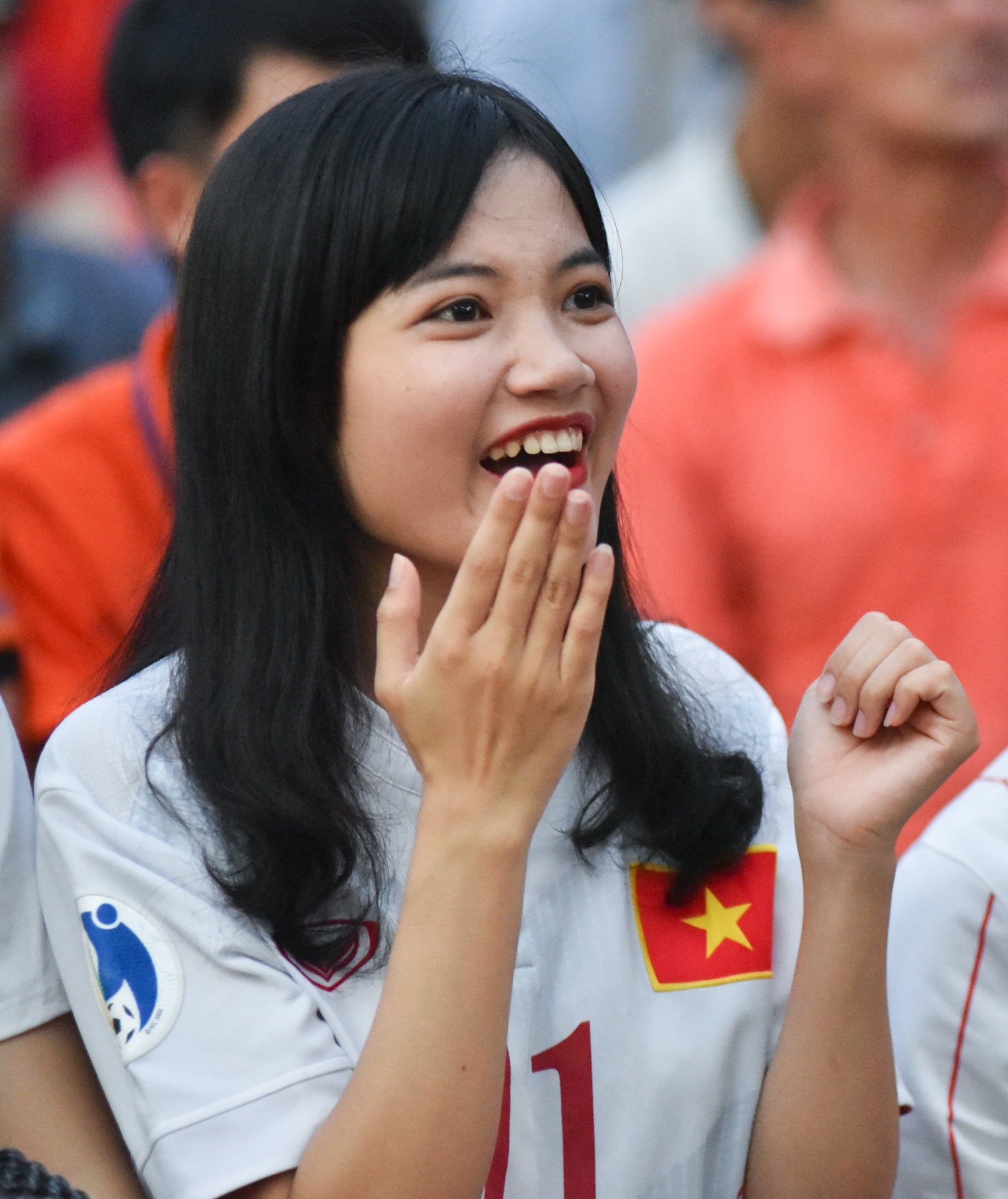 ban gai Quang Hai co vu u20 Viet Nam anh 5