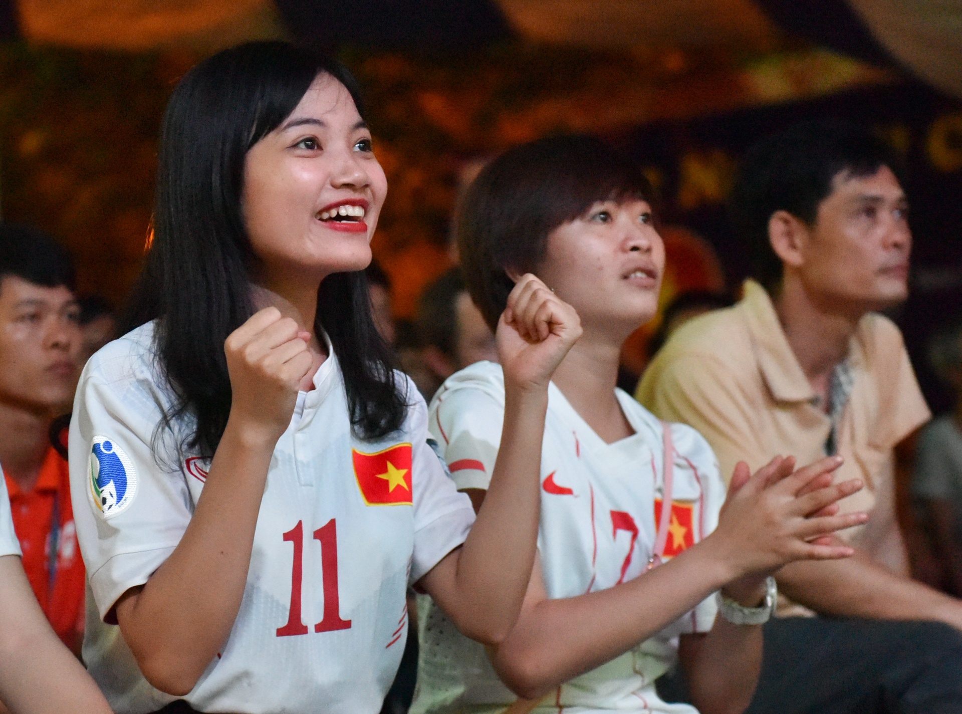 Ban gai Quang Hai, Minh Di het minh co vu U20 Viet Nam hinh anh