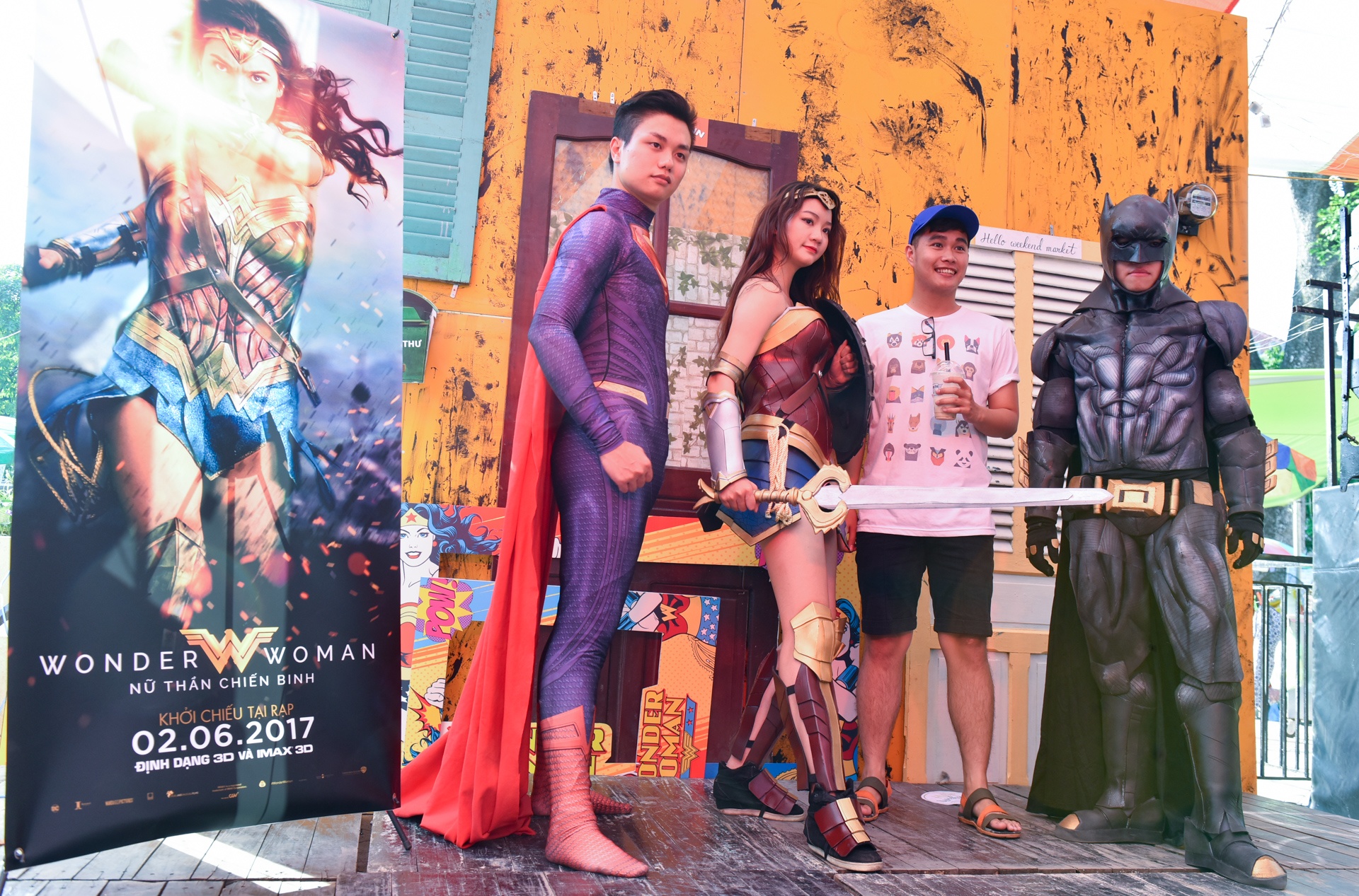 hoi cho cuoi tuan Sai Gon ra Ha Noi anh 11