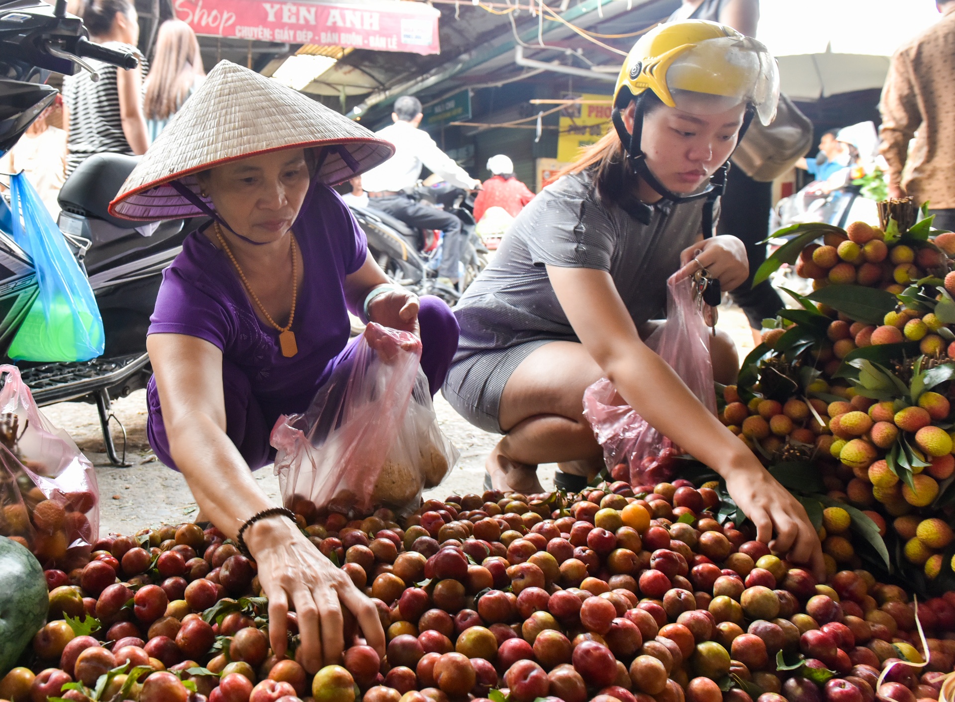 Cho ruou nep, vai, man 'giet sau bo' dat hang hinh anh
