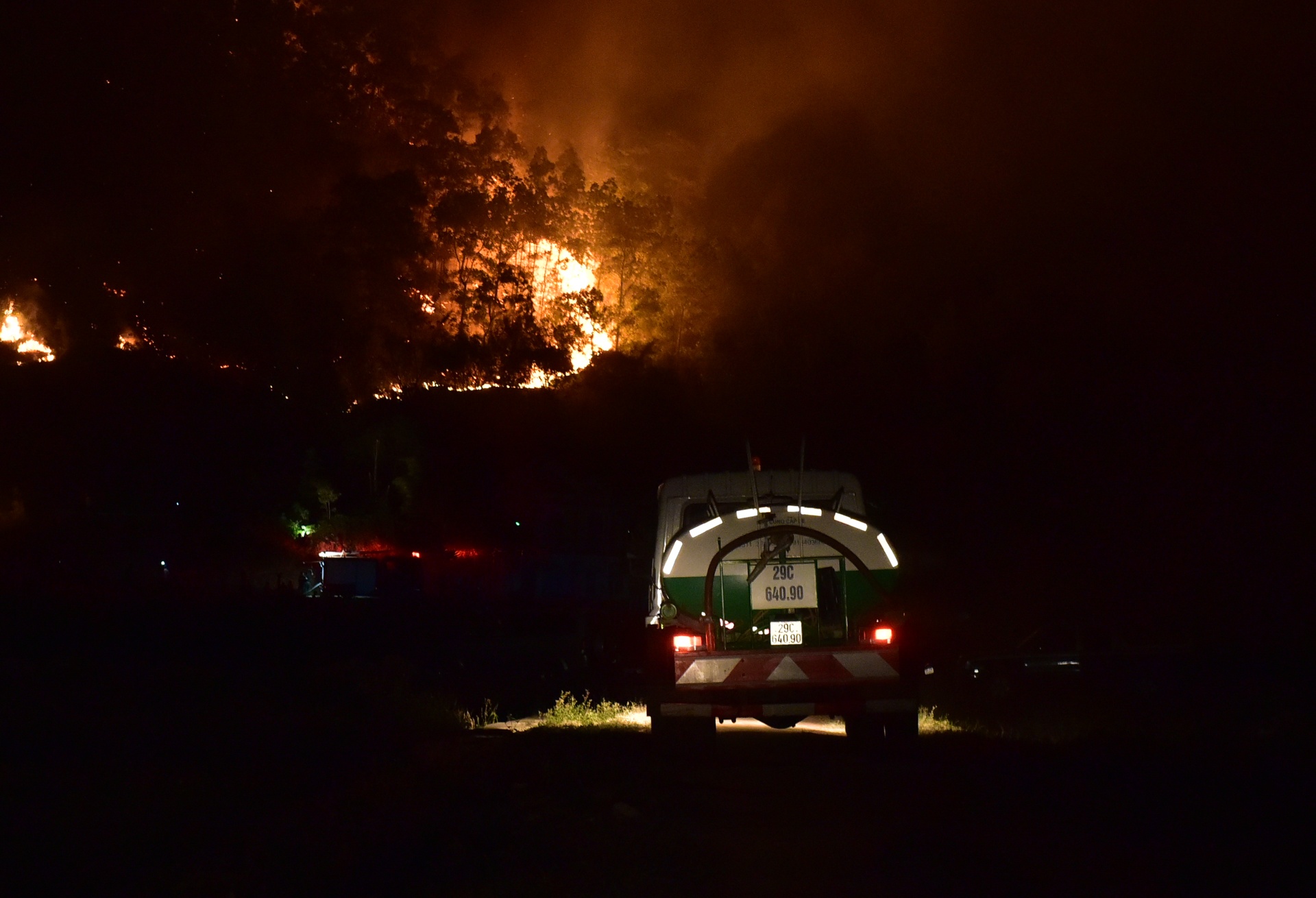 chay rung o Soc Son anh 4