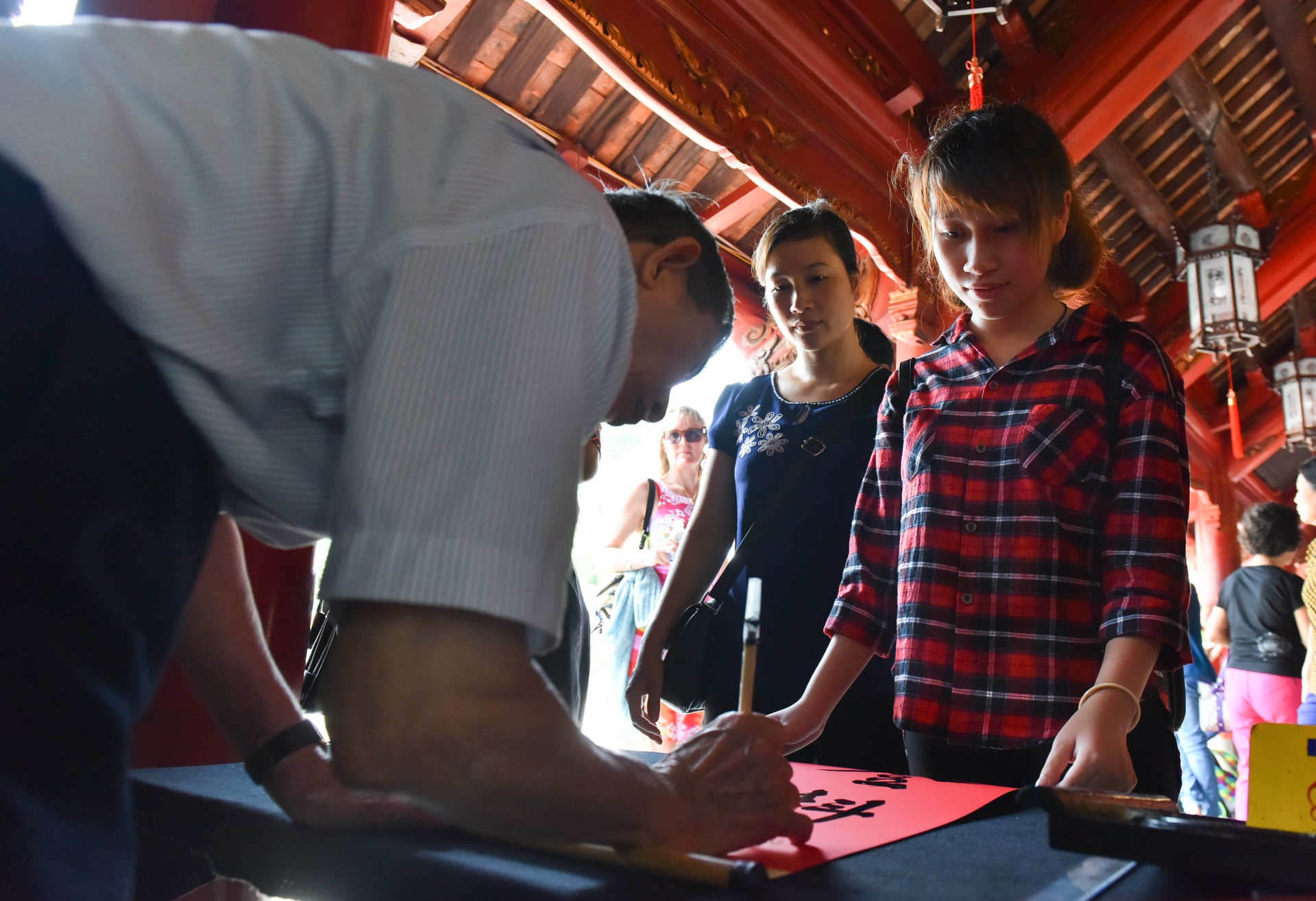 si tu den van mieu cau may anh 5