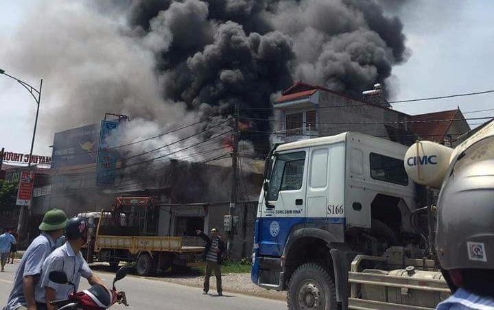 Hien truong vu chay tai xuong banh keo khien 8 nguoi chet o Ha Noi hinh anh