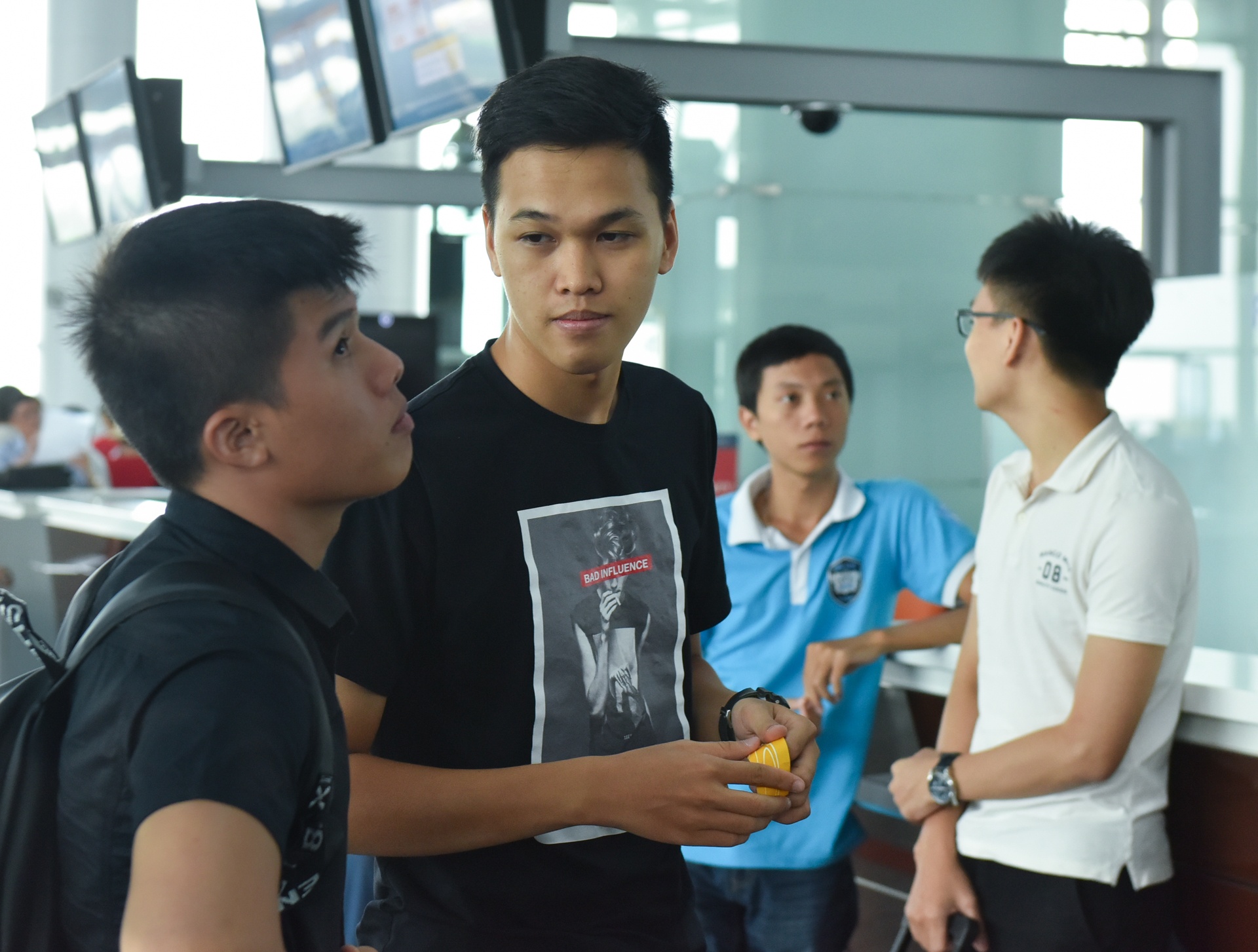 Chim Se Di Nang len duong du chung ket AOE Viet Trung 2017 hinh anh