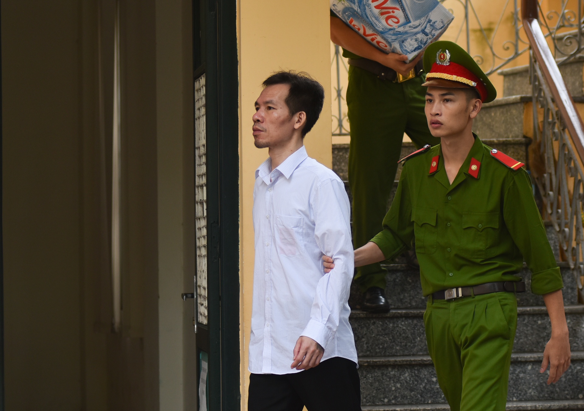 Nhieu bi cao gop tien ung ho con cua Pham Hoang Giang hinh anh