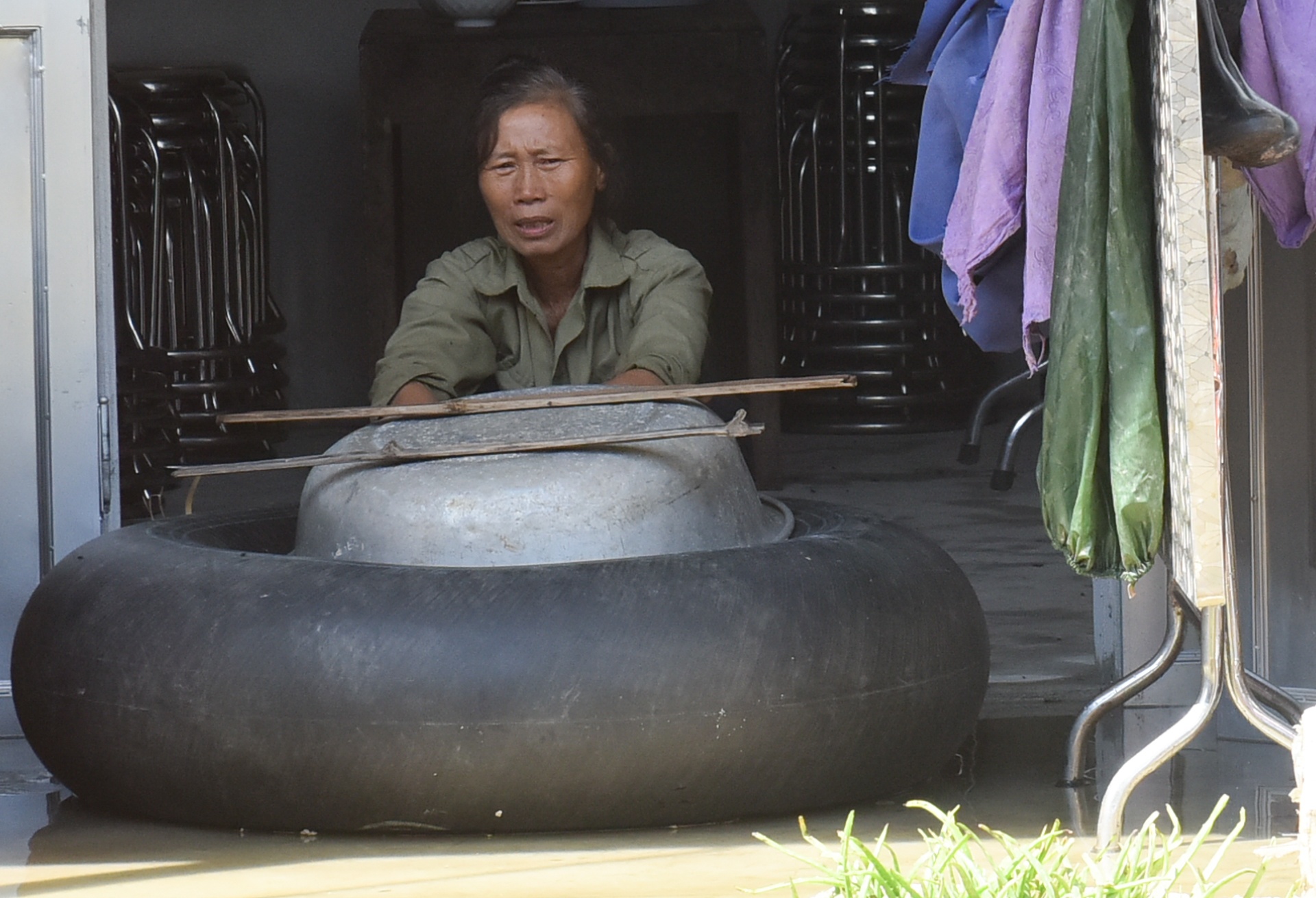 nuoc ngap den noc nha o Ninh Binh anh 11