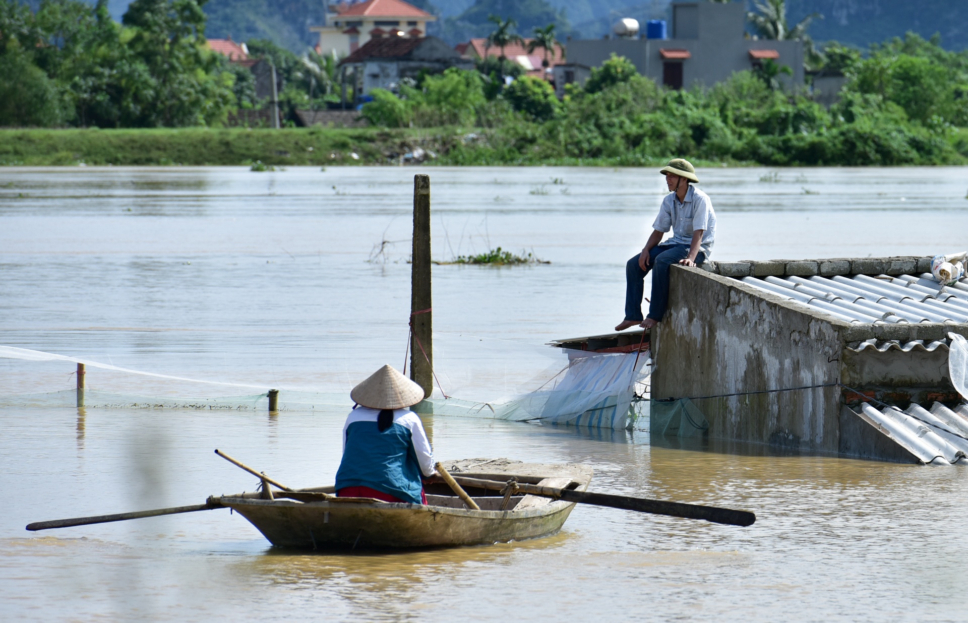 Nuoc lu ky luc o Ninh Binh hinh anh