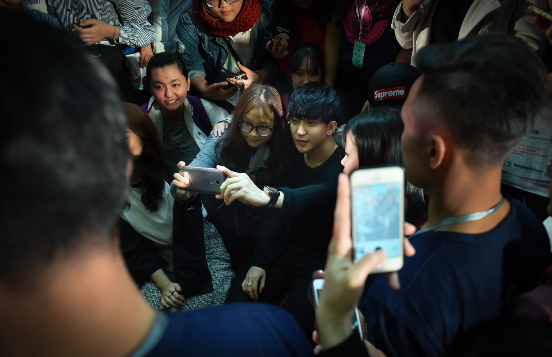 sinh vien Da Nang giao luu voi dien vien anh 6