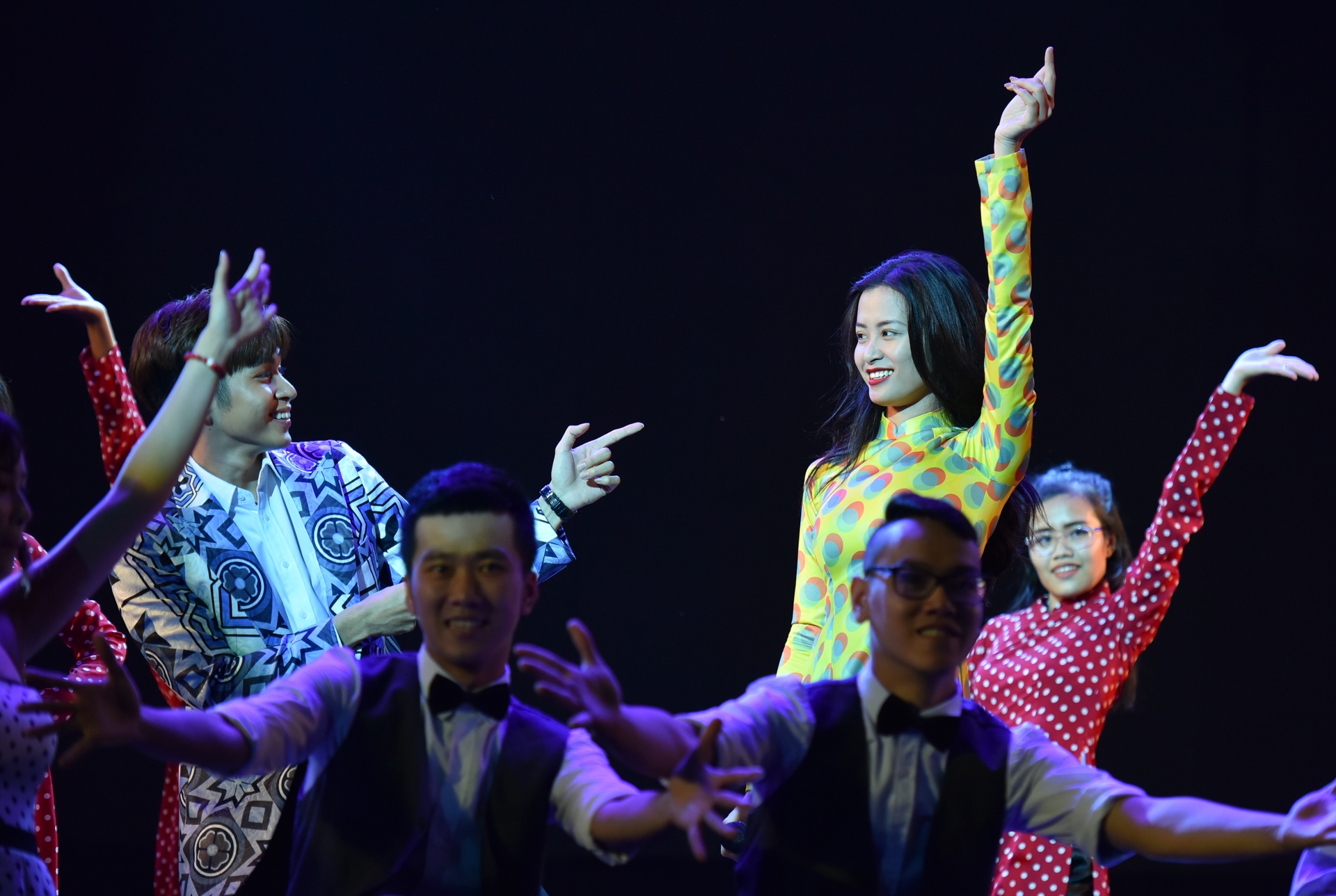 Dong Nhi hat Co ba Sai Gon anh 3