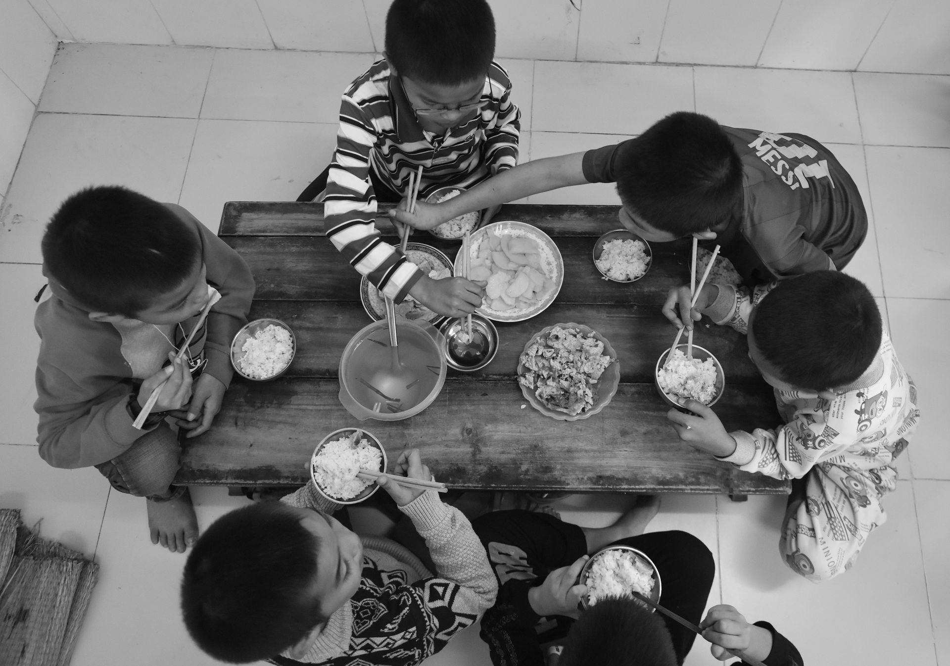 tre em nhiem HIV anh 15