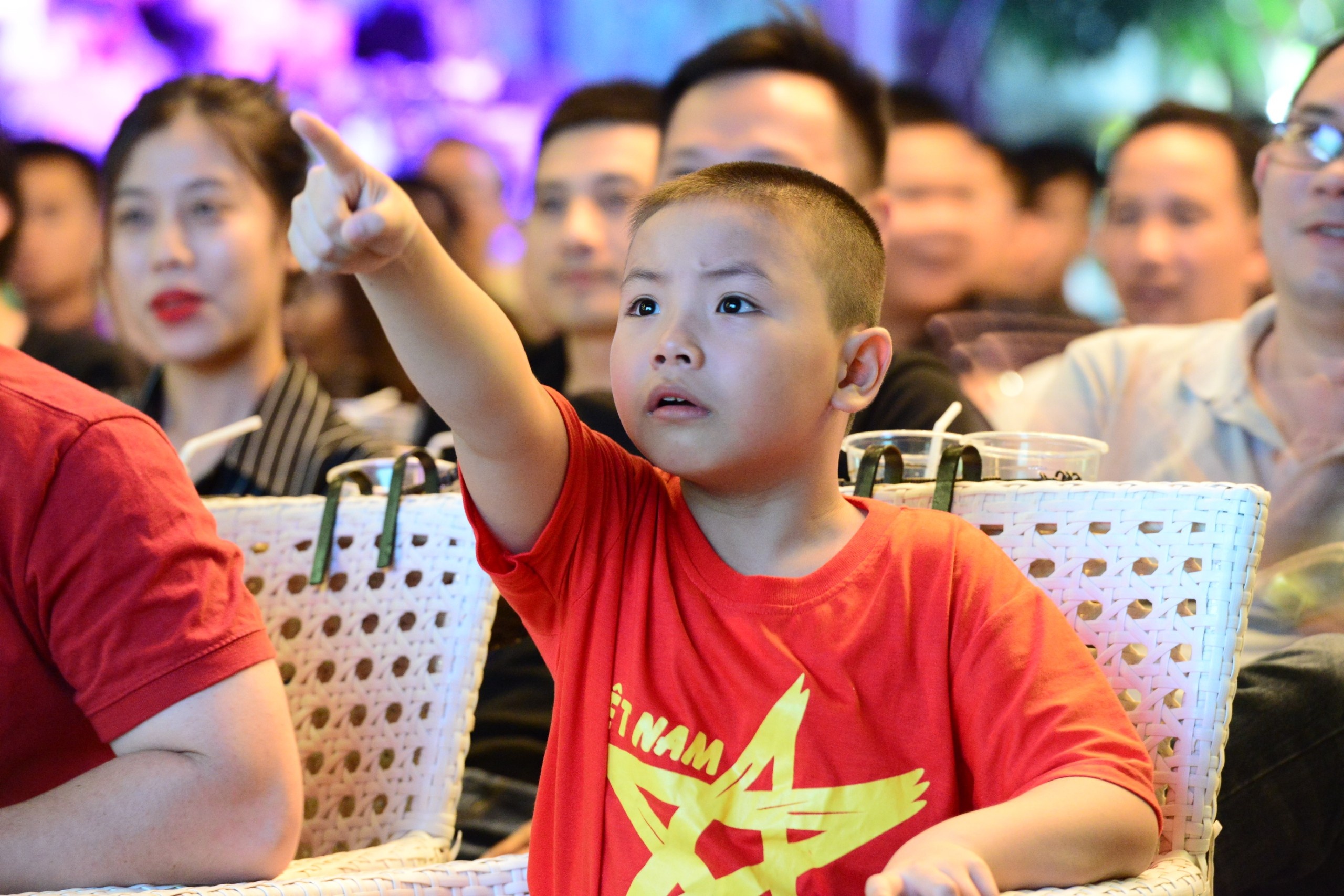 nguoi ham mo xem bong da World Cup o Sai Gon anh 8