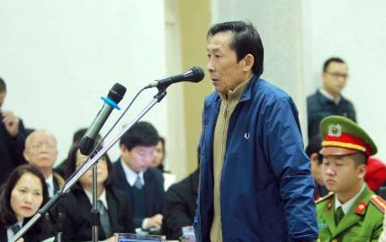 Bi cao Vu Hong Chuong: Toi bi ap luc 'tren de duoi bua' hinh anh