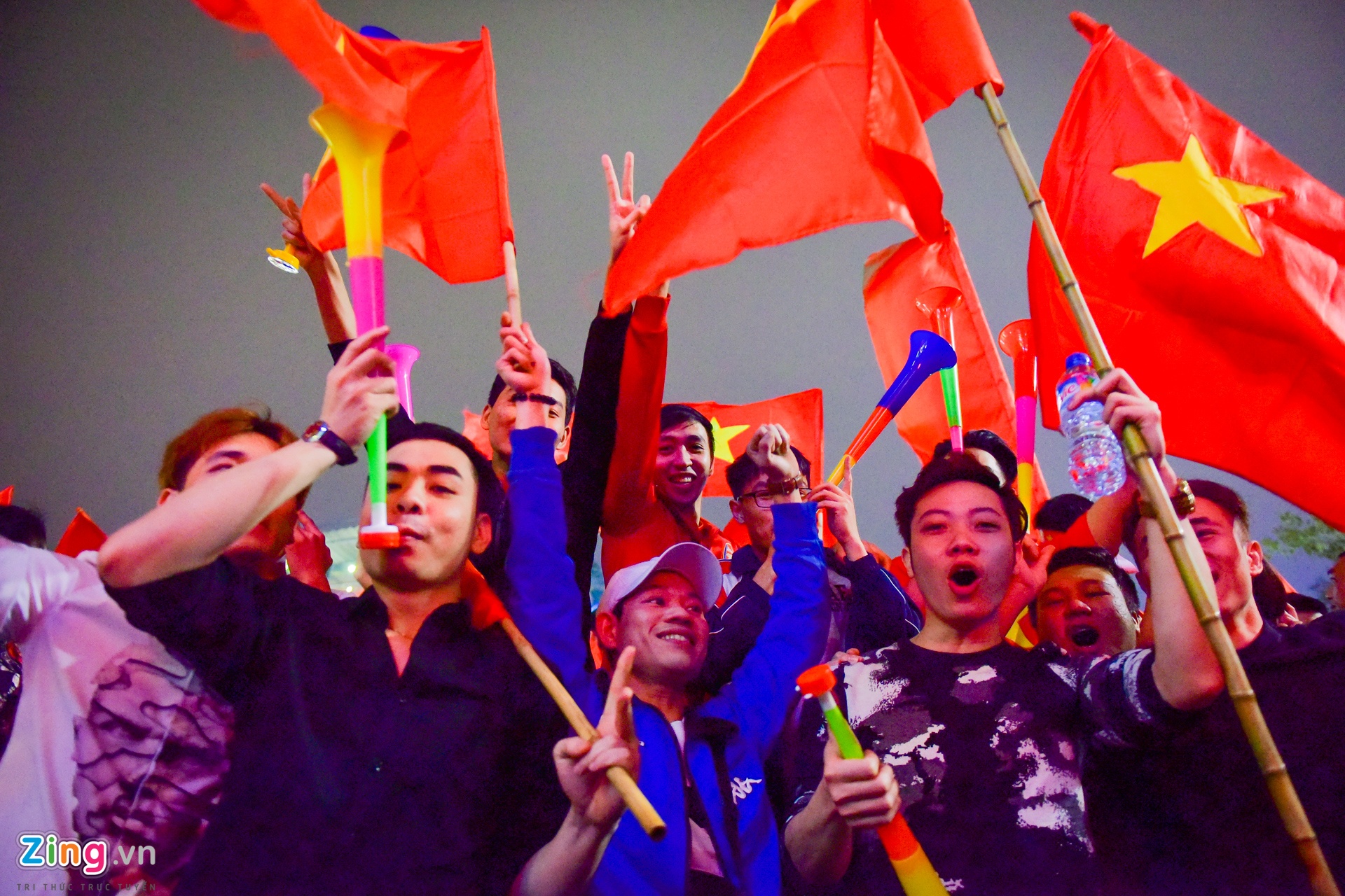 nhac cu tu che an mung chien thang anh 14