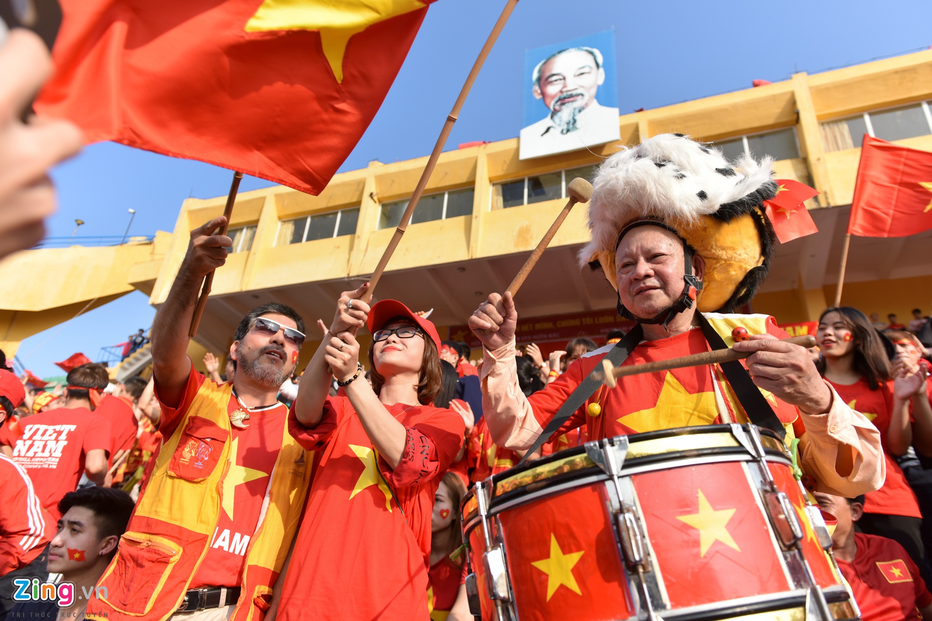 nhac cu tu che an mung chien thang anh 1