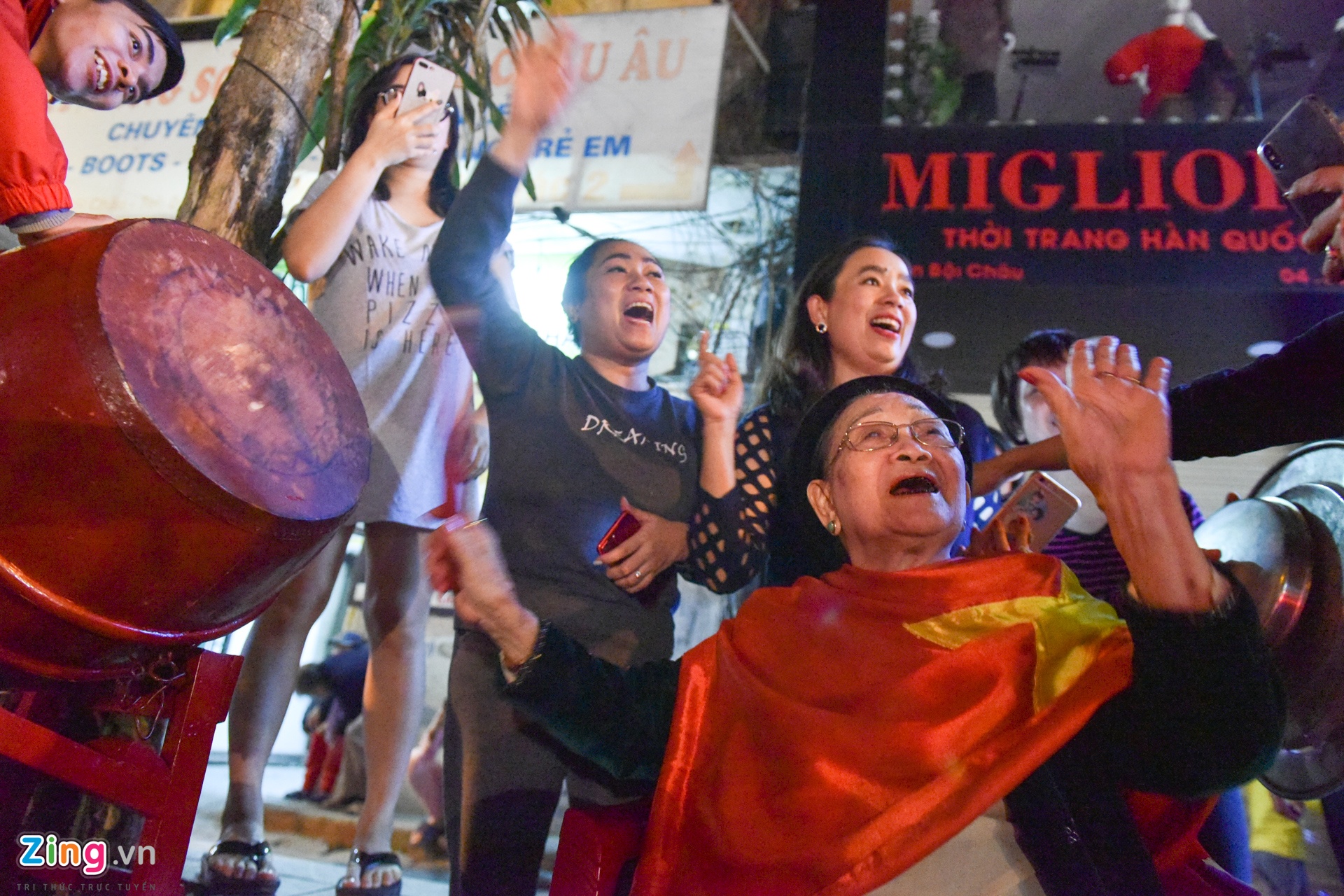 nhac cu tu che an mung chien thang anh 6