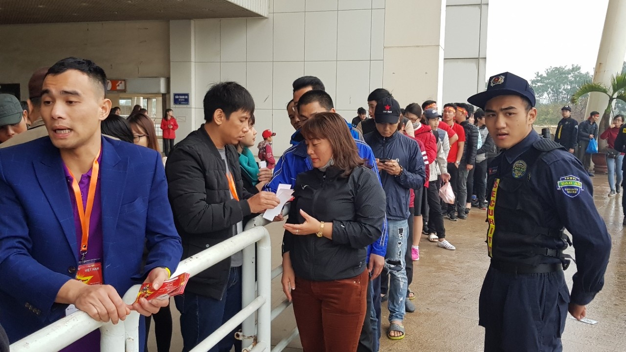 fanzone My Dinh anh 10