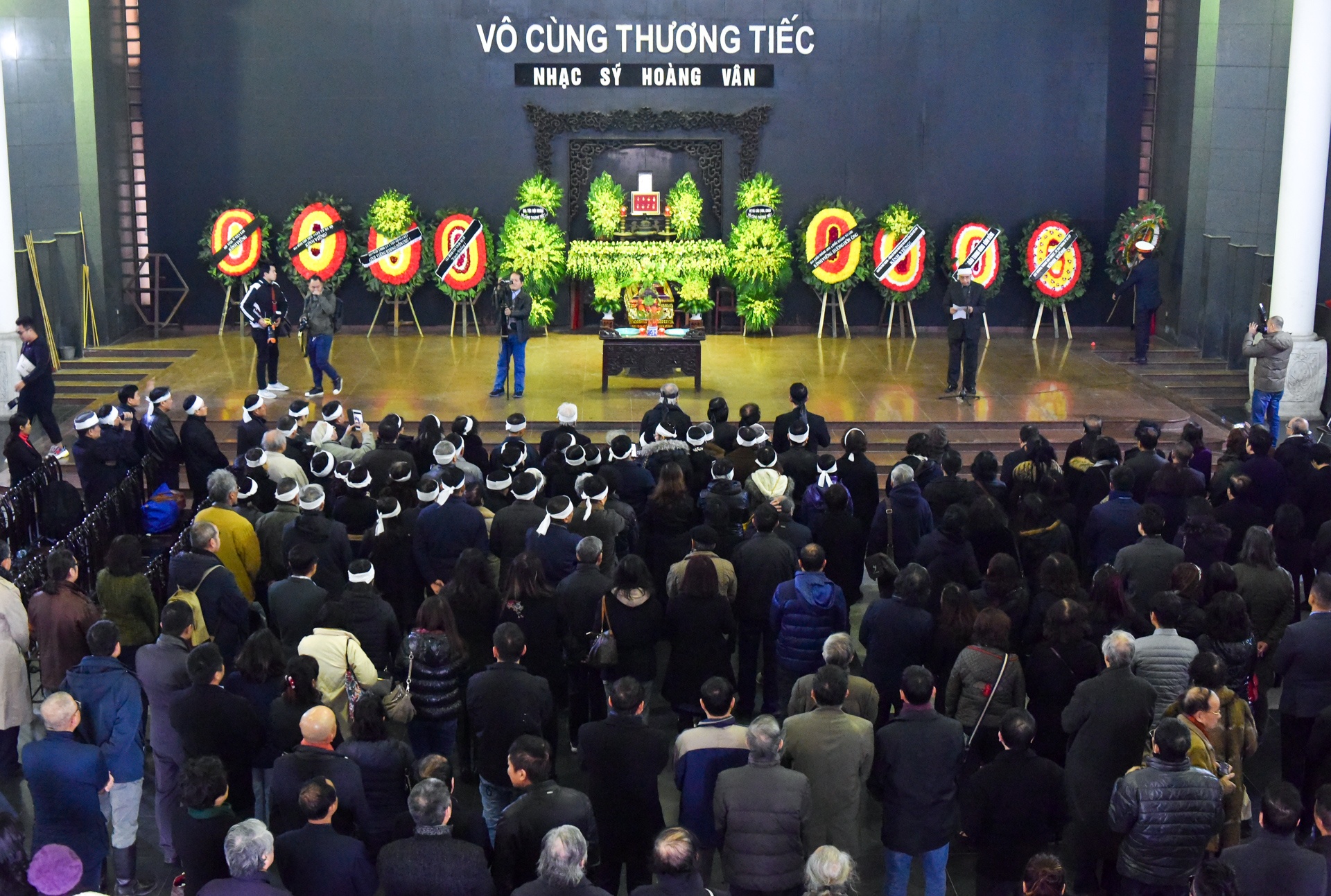 le tang nhac si Hoang Van anh 1