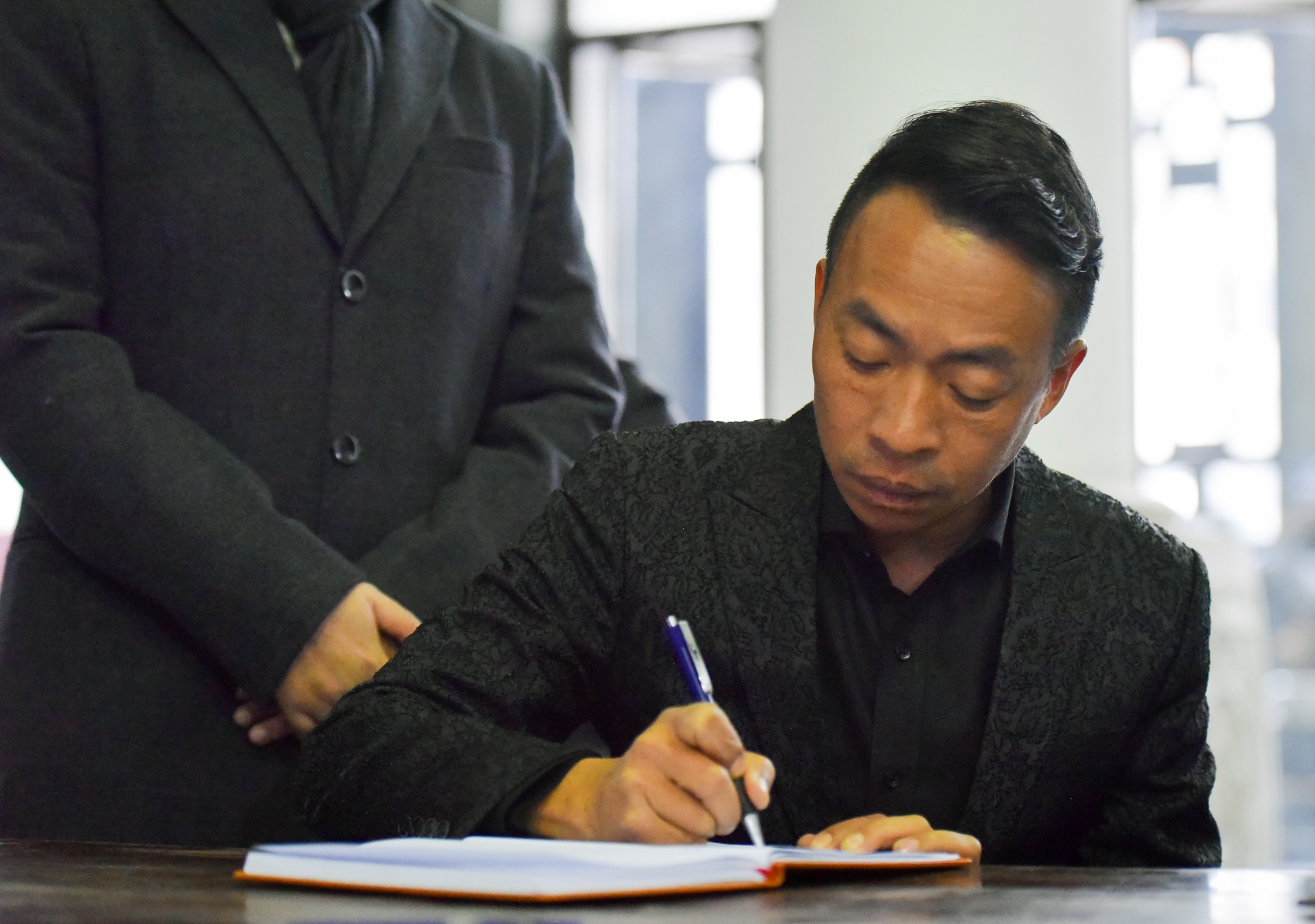 le tang nhac si Hoang Van anh 9