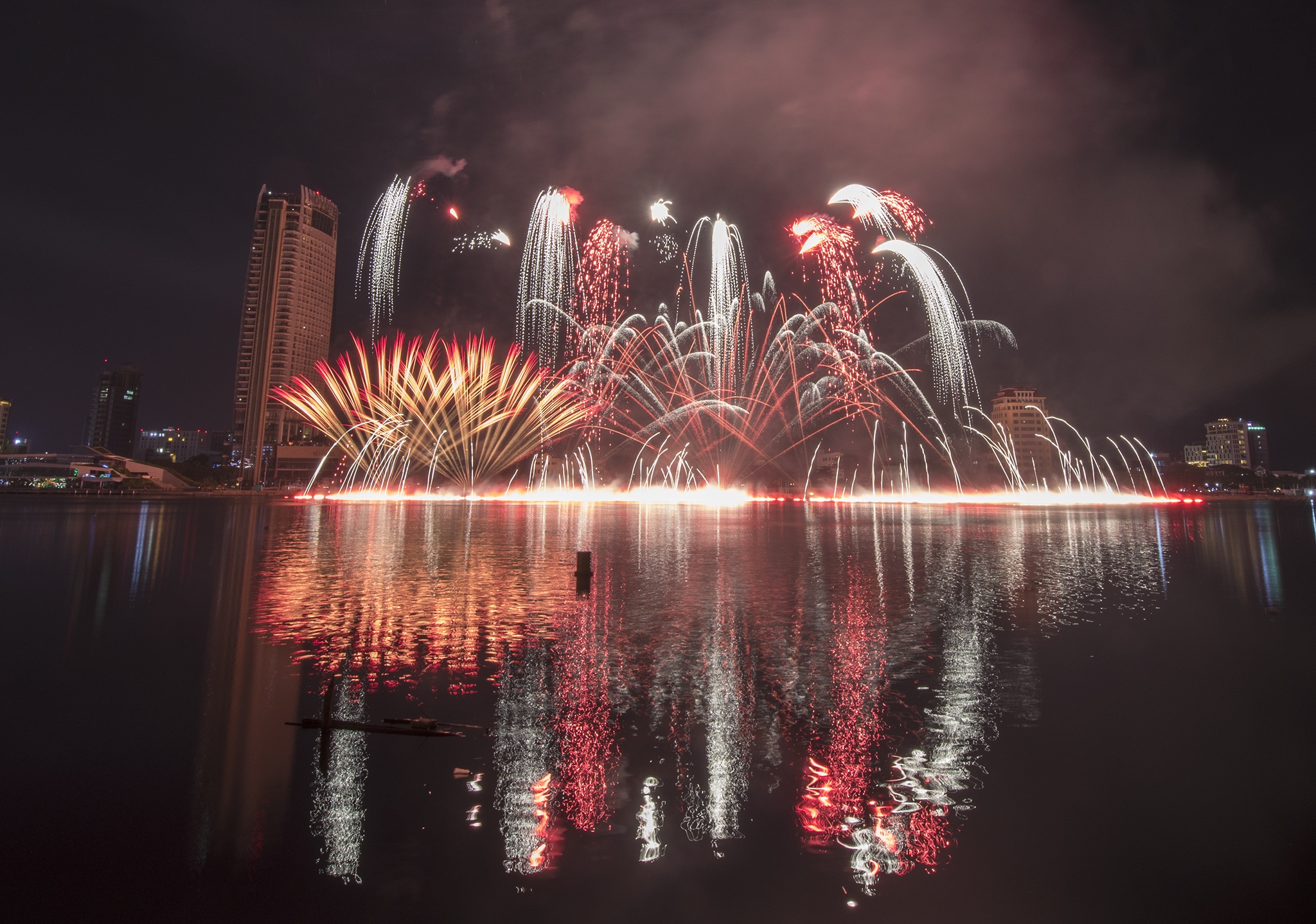 pháo hoa quốc tế Đà Nẵng 2018 ảnh 10 phao hoa quoc te Da Nang 2018 anh 10