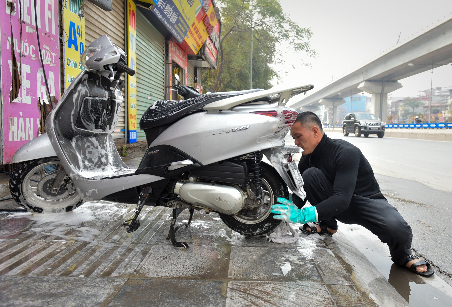 rua xe ngay giap tet anh 2